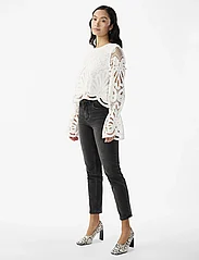 YAS - YASALBI LS TOP - EX - long-sleeved blouses - star white - 4
