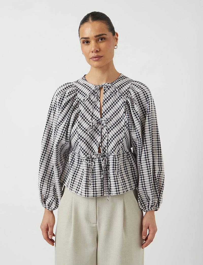 YAS - YASCELLI LS TIE TOP - langærmede bluser - black - 5