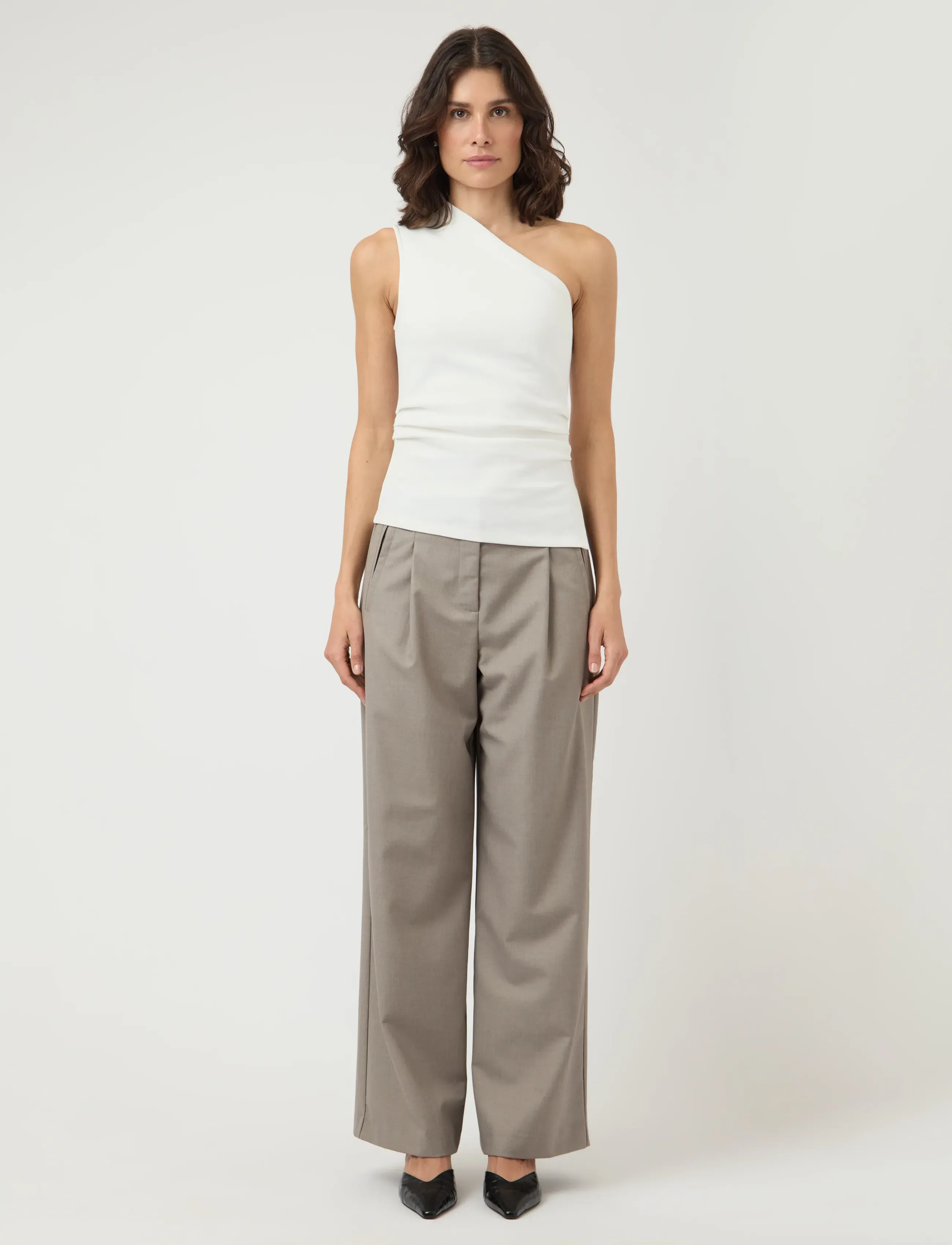 YAS - YASVENICE ONE SHOULDER TOP - topi bez piedurknēm - star white - 4