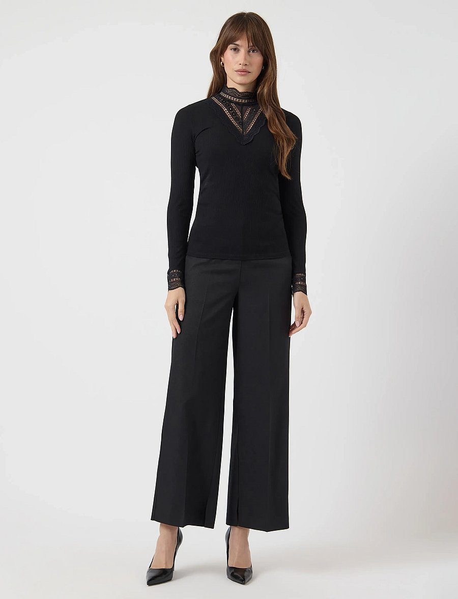 YAS - YASELLINA LS HIGH NECK TOP S. NOOS - blouses met lange mouwen - black - 4