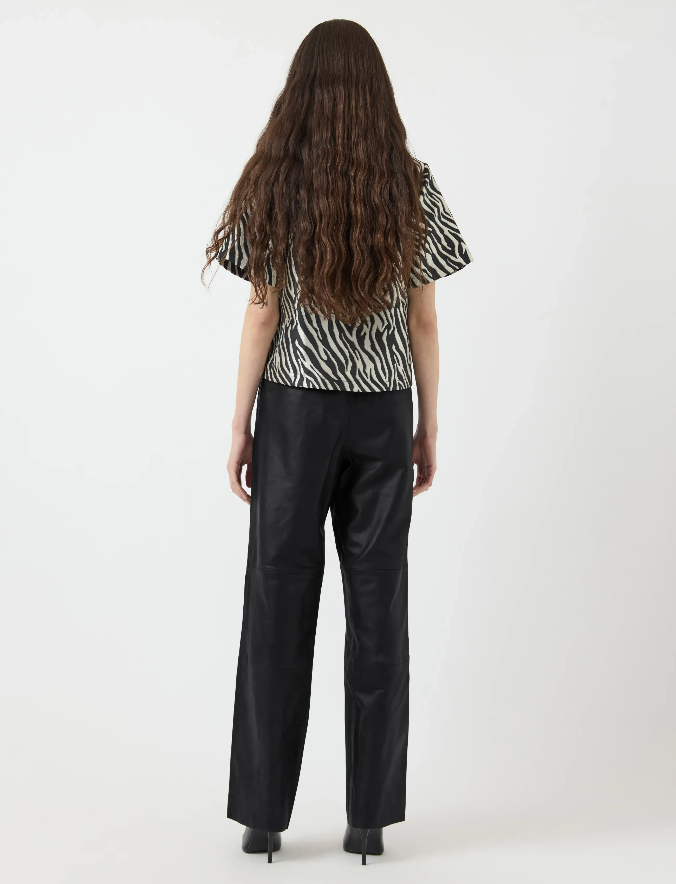 YAS - YASSOPHIE HW LEATHER PANTS NOOS - Ādas bikses - black - 3