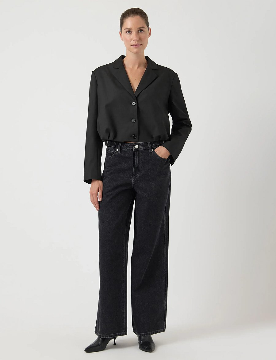 YAS - YASJERA LS SHORT BLAZER S. - cropped-blazer - black - 4