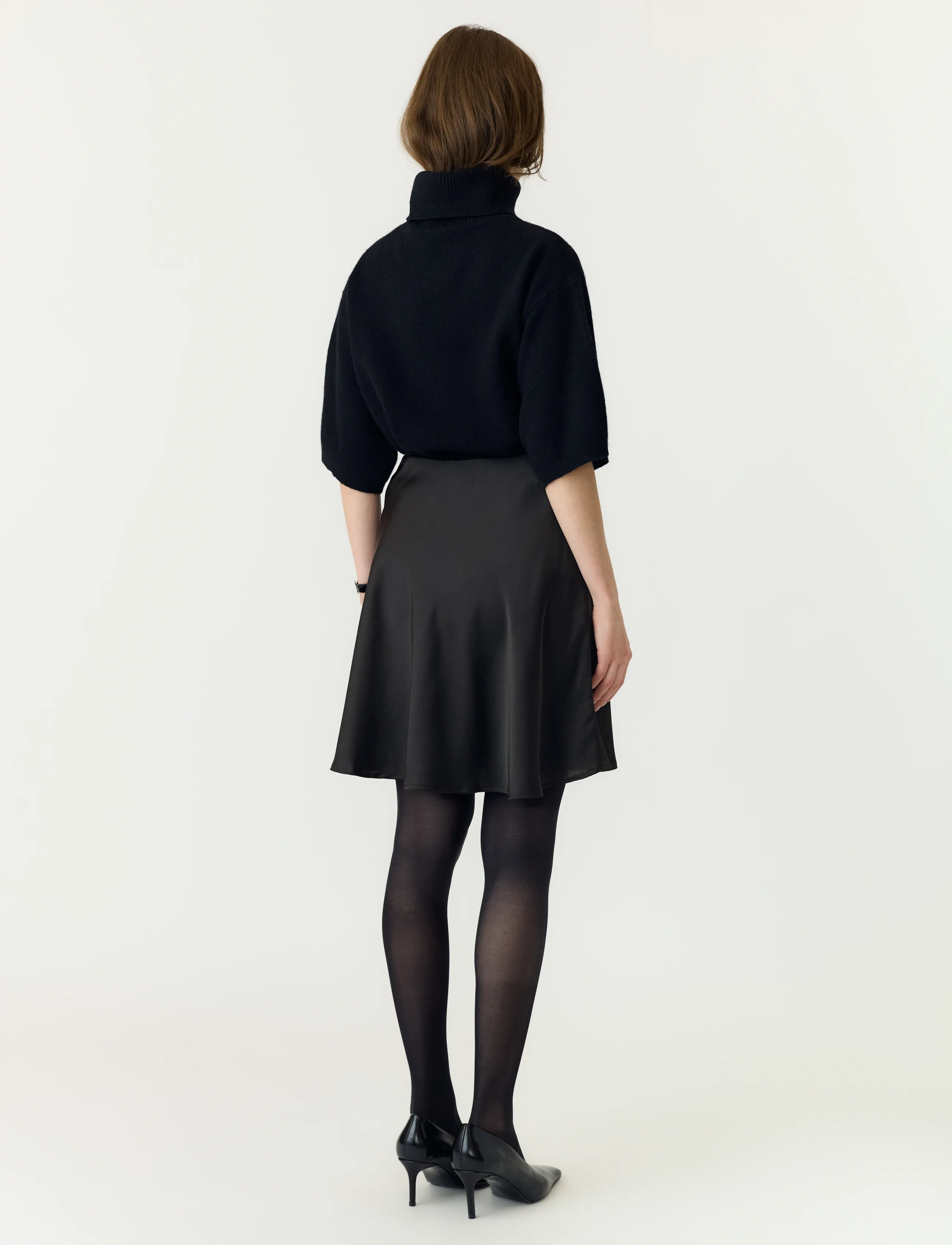 YAS - YASPELLA HW VOLUME SHORT SKIRT S. NOOS - mažiausios kainos - black - 3