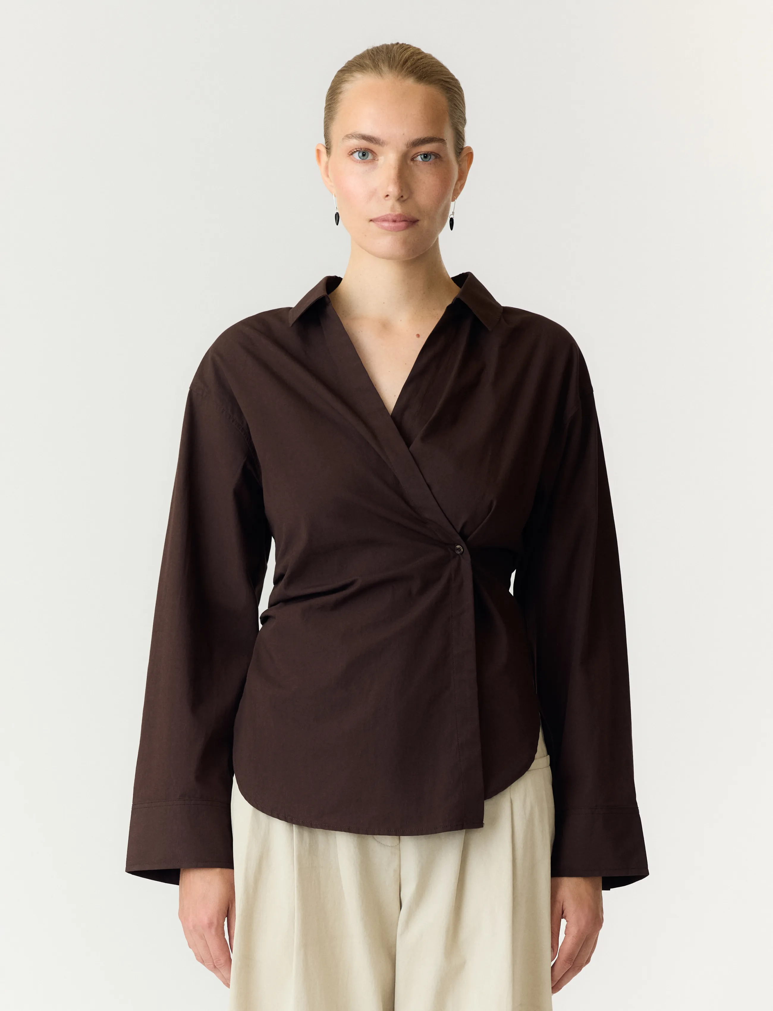 YAS aremia Ls Shirt S., Kvinder, Slå Om Skjorte, Brun, Str: 42