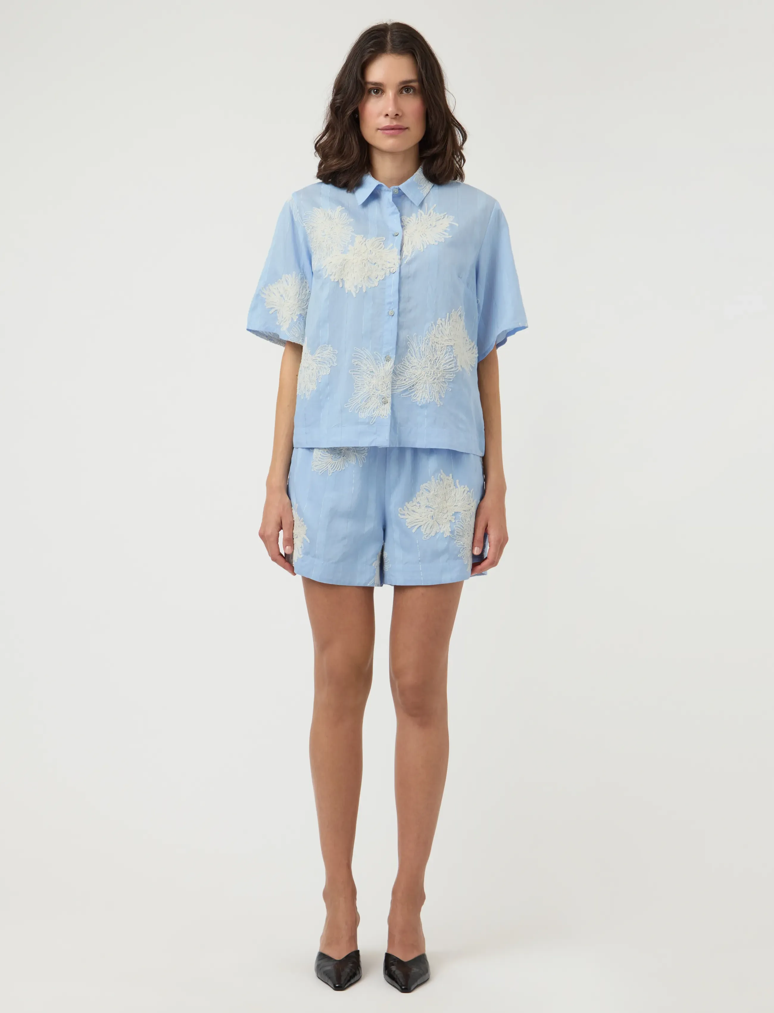 YAS - YASSKANA 2/4 SHIRT - kurzärmlige hemden - skyway - 4