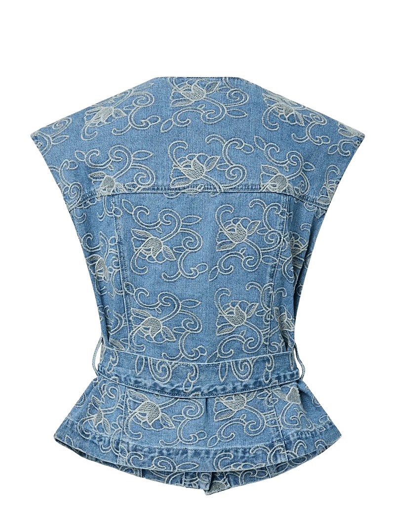 YAS - YASKARI DENIM WAISTCOAT - denimveste - light blue denim - 2