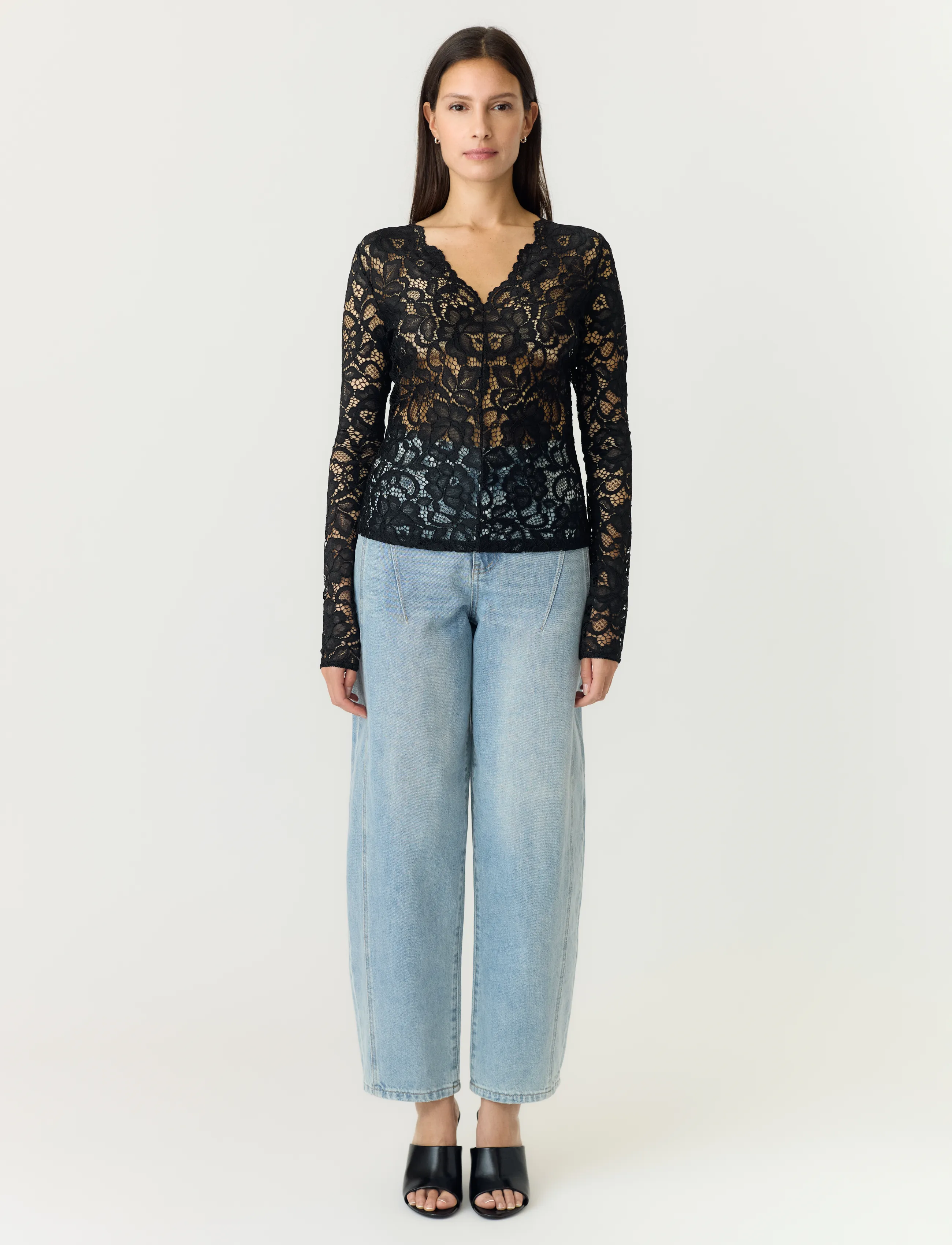 YAS - YASLACEY LS V-NECK LACE TOP S. NOOS - pikkade varrukatega topid - black - 4