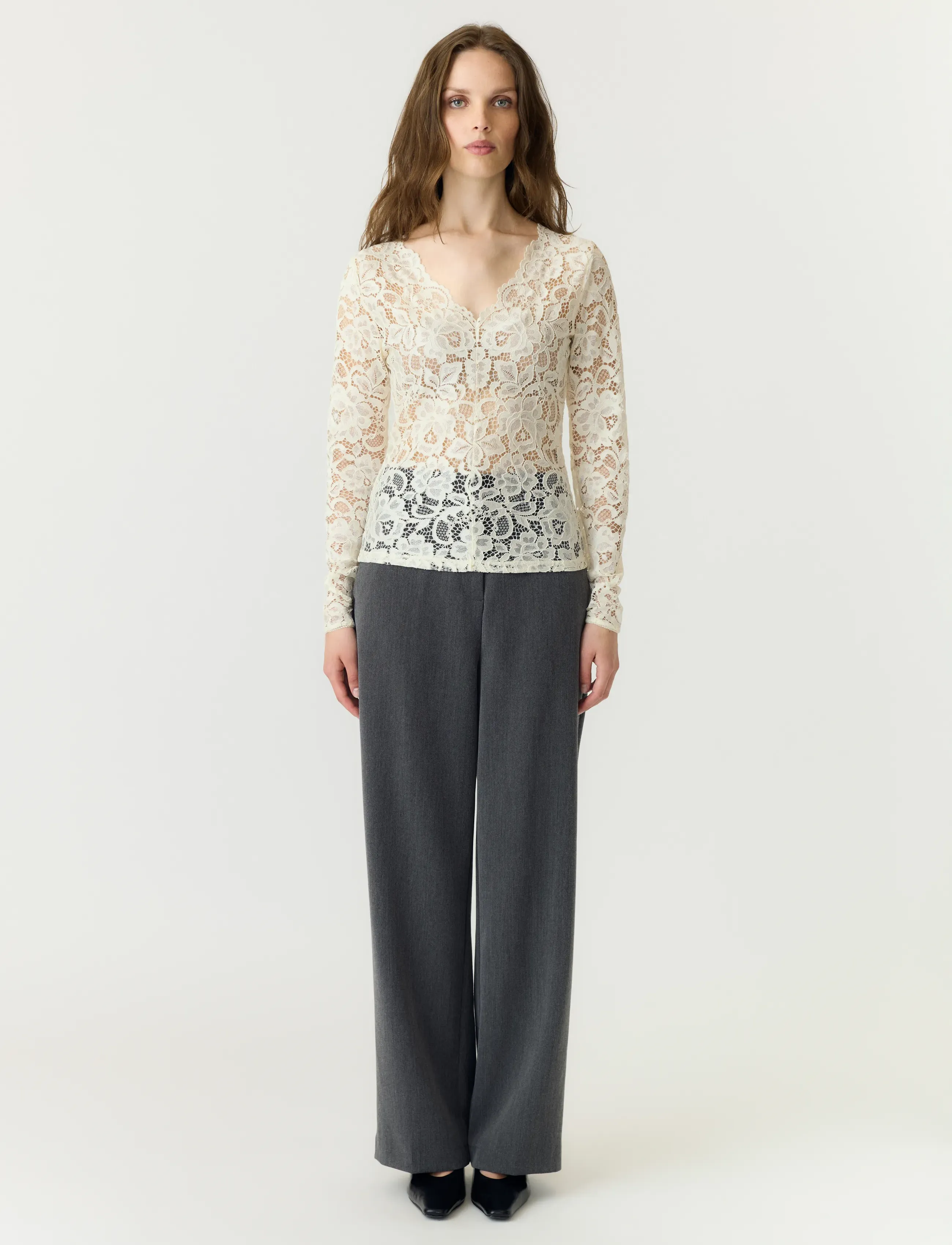YAS - YASLACEY LS V-NECK LACE TOP S. NOOS - long-sleeved tops - pristine - 4