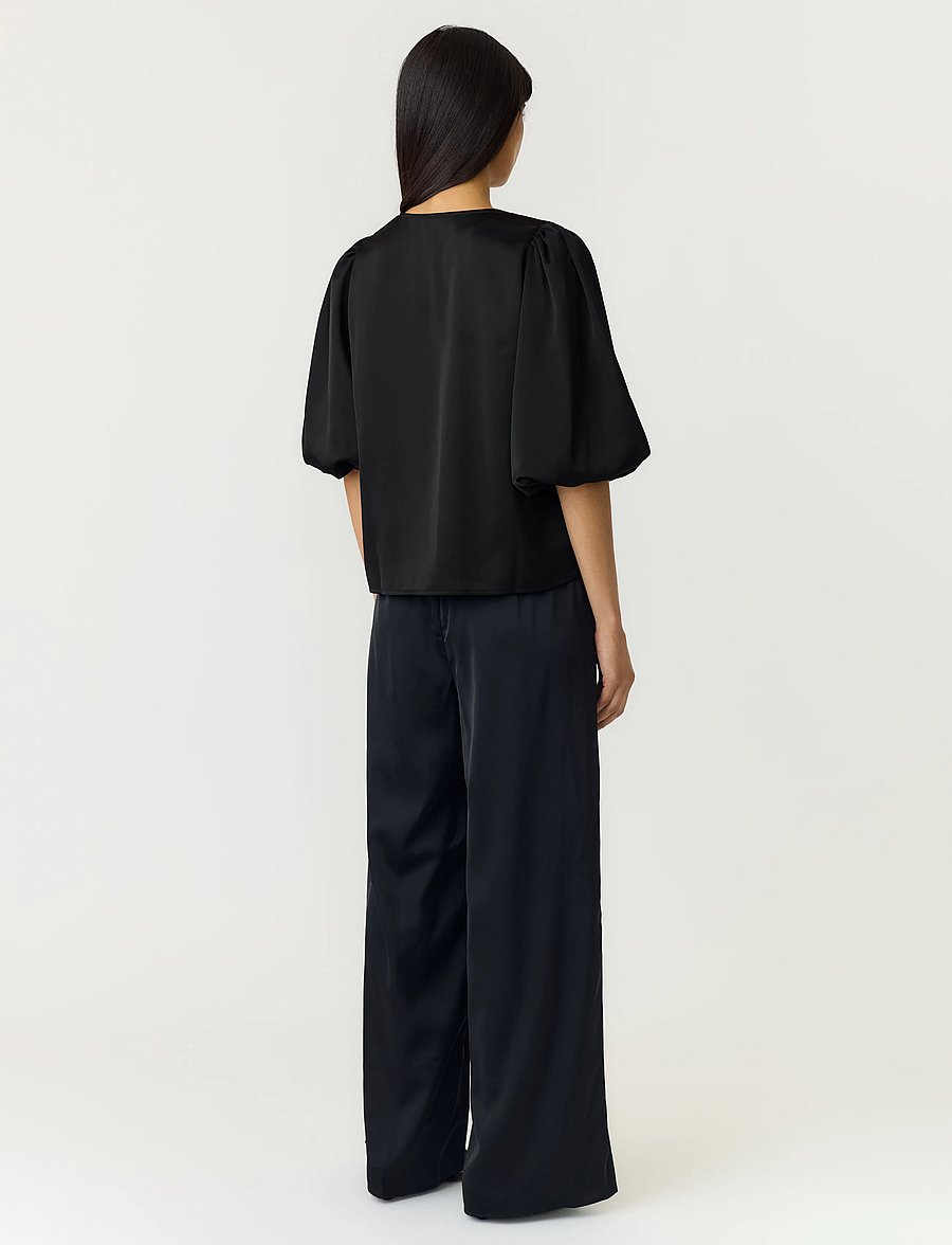 YAS - YASPELLA 2/4 V-NECK TOP S. NOOS - kurzärmelige blusen - black - 3