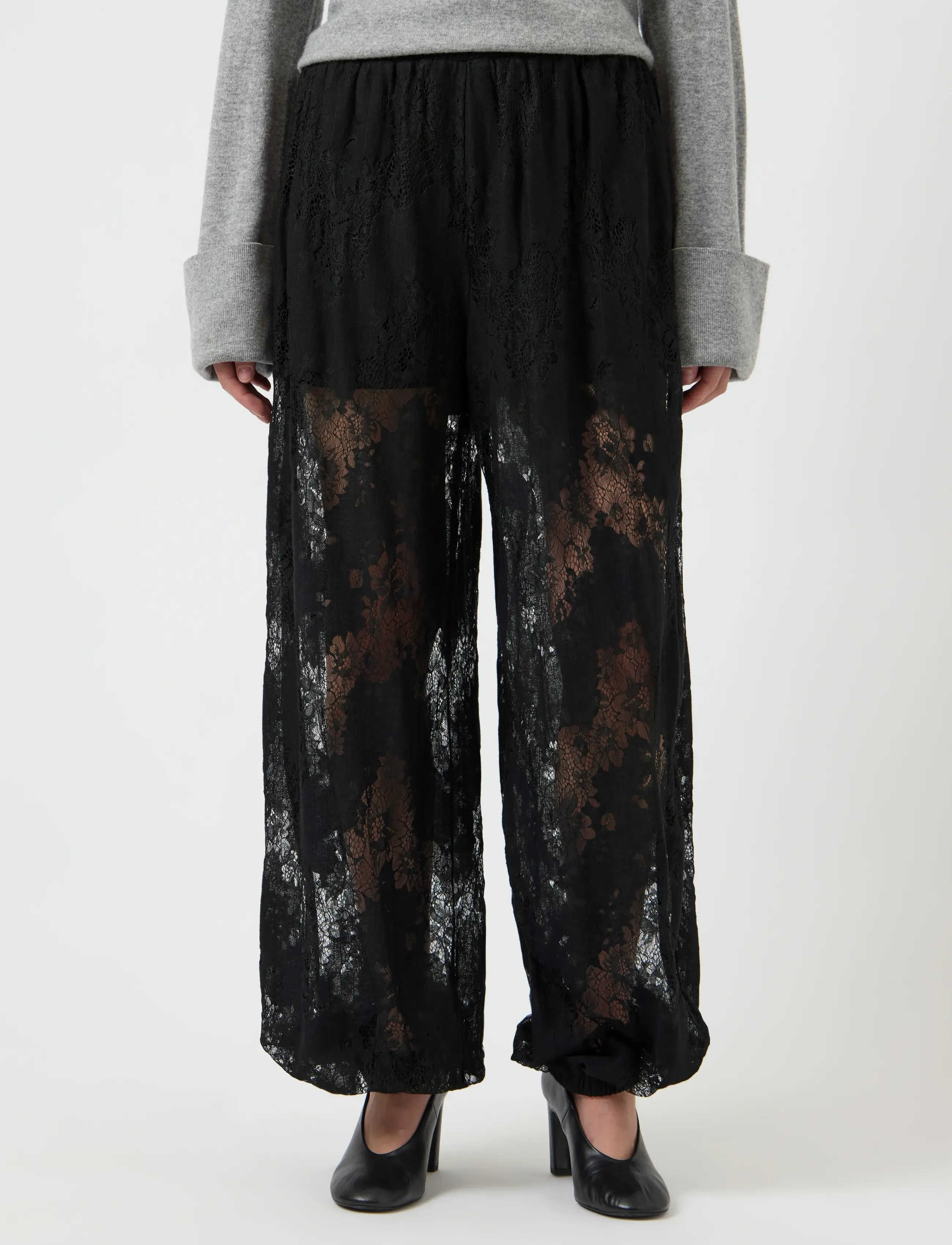 YAS YASALBERTE HW BALLOON LACE PANT - D2D - Bukser - BLACK / black