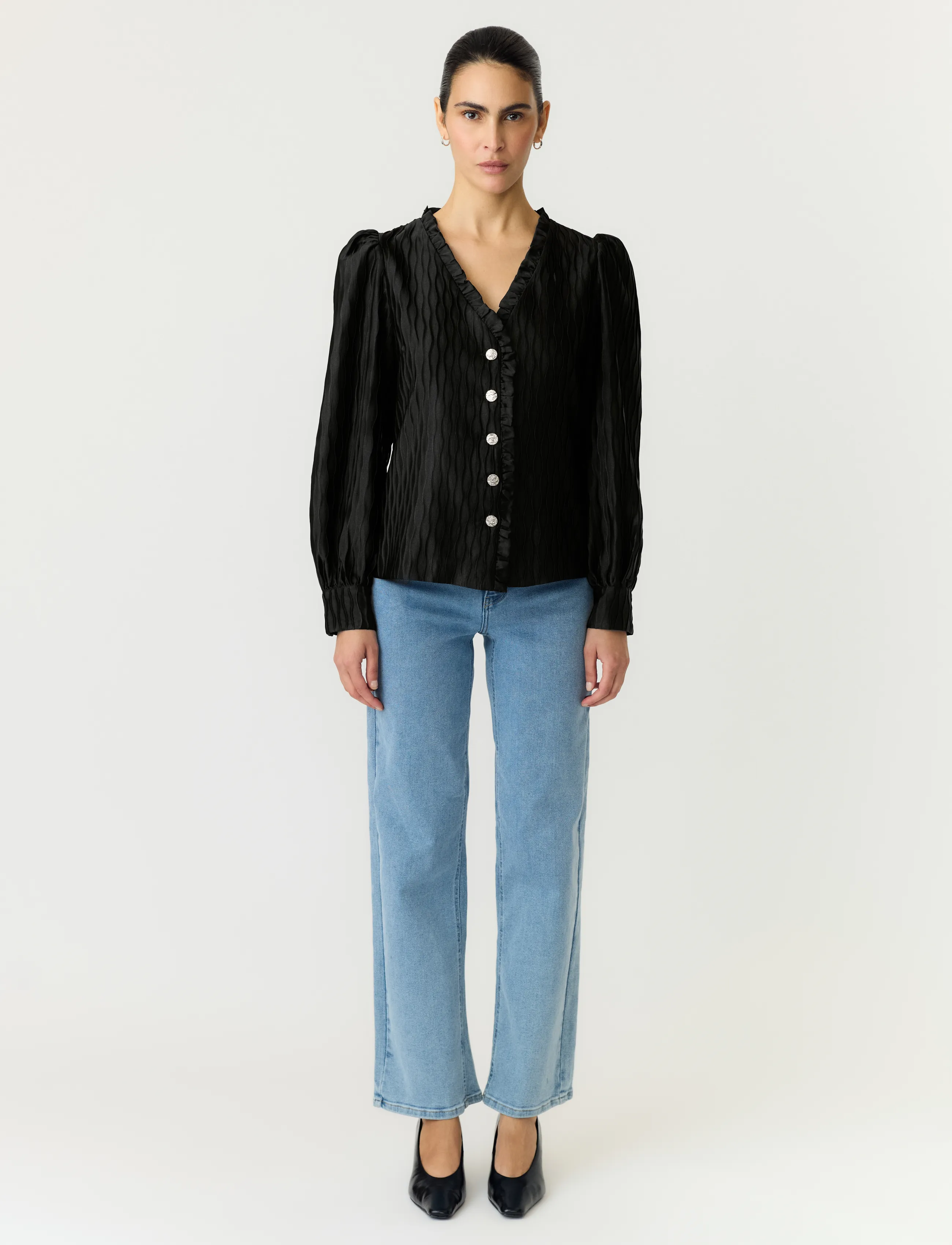 YAS - YASRIPPLE LS V-NECK SHIRT S. NOOS - langärmlige hemden - black - 4