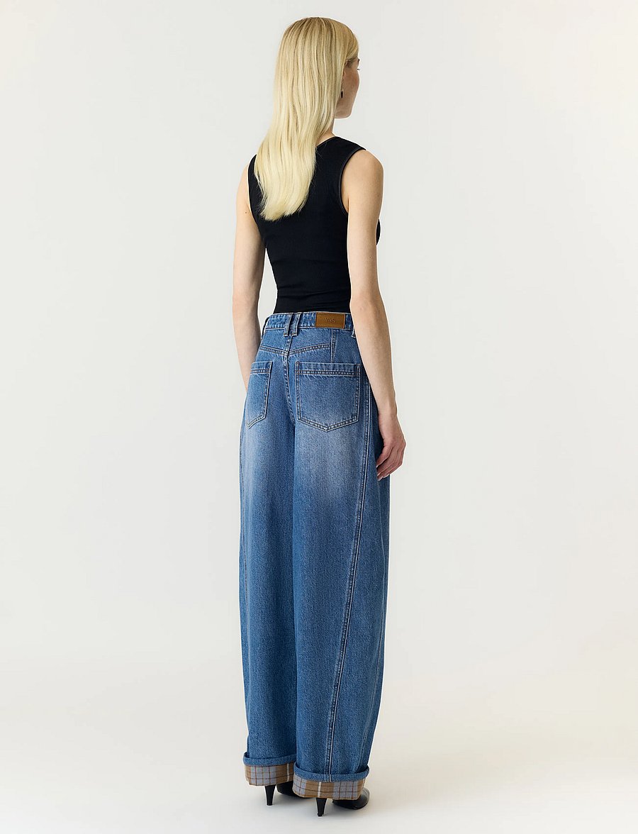 YAS - YASLUA HW FOLD UP BARREL JEANS S. - D2D - medium blue denim - 3