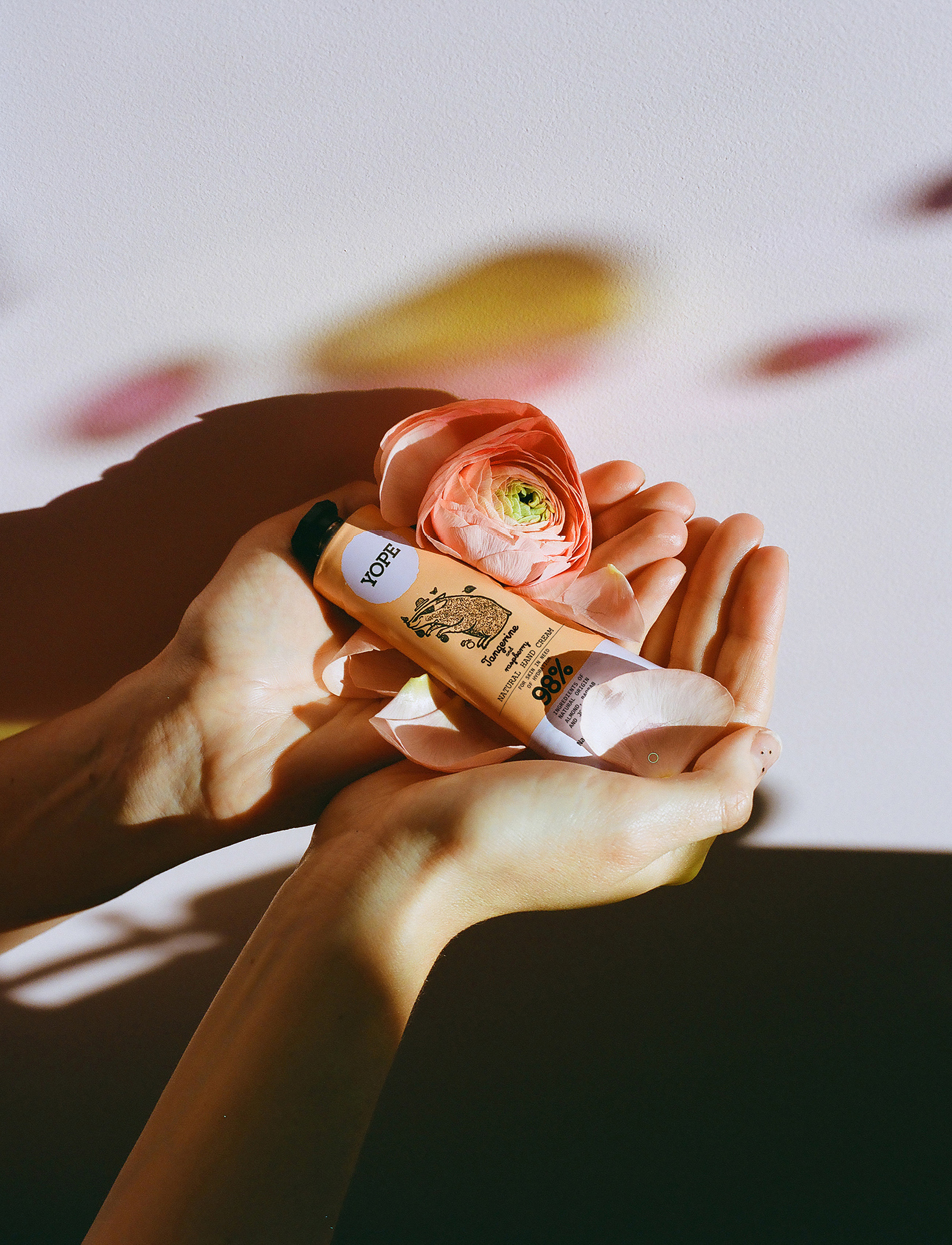 YOPE - YOPE Hand Cream Tangerine and Raspberry PAO 50ml - käsivoiteet - tangerine and raspberry - 3