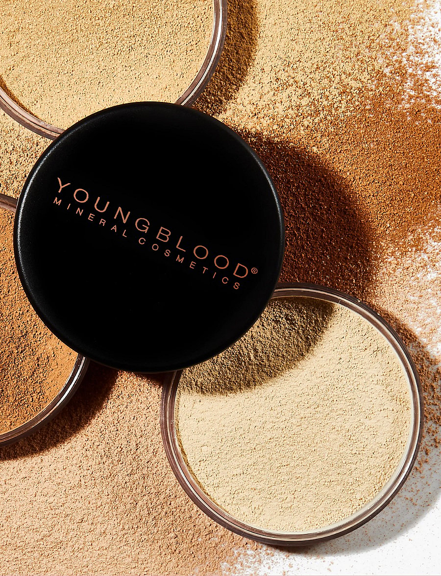 Youngblood Mineral Cosmetics - YB Loose Mineral Foundation - bliv klar til date night - honey - 0