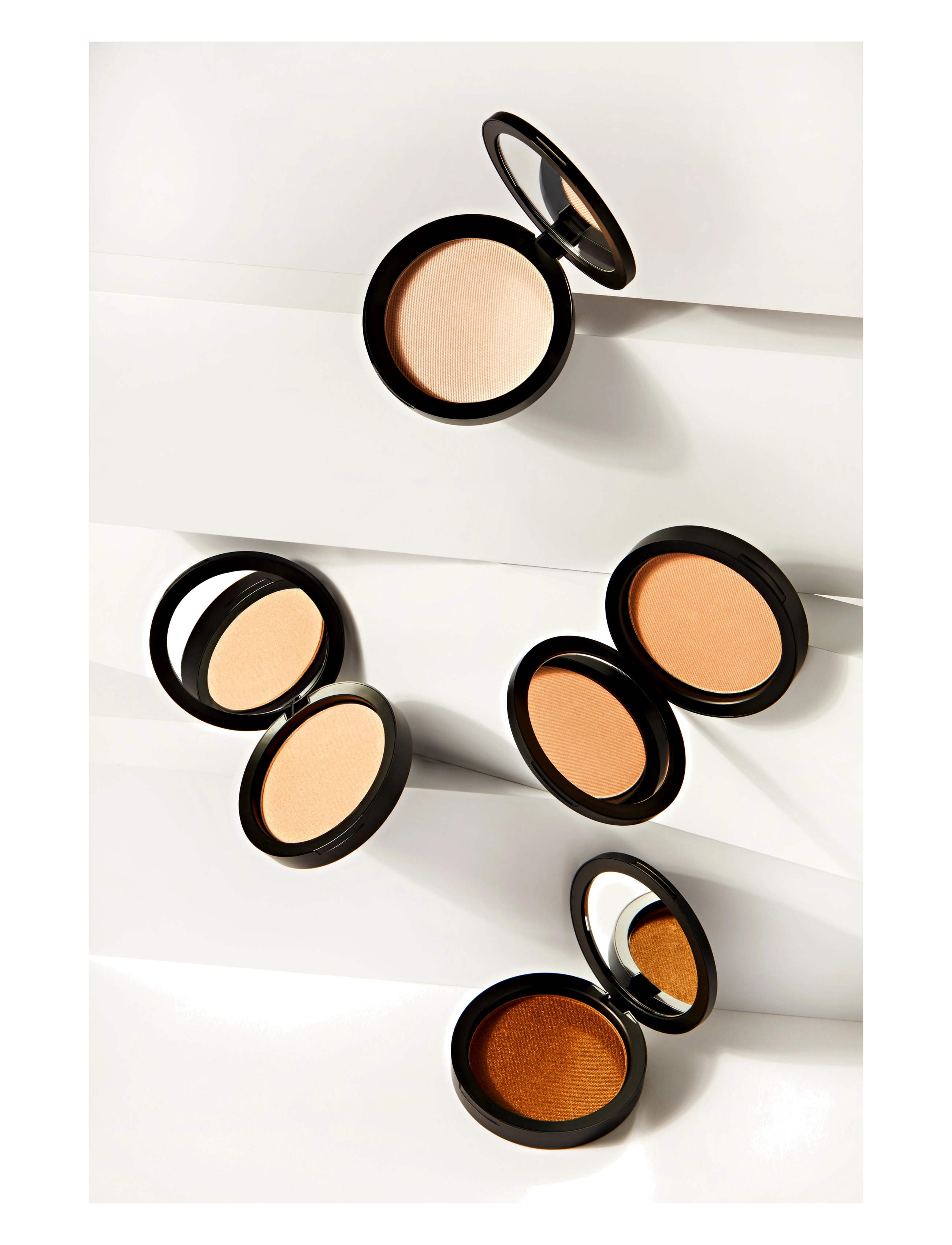 Youngblood Mineral Cosmetics - YB Light Reflecting Highlighter - makeup - fiesta - 1