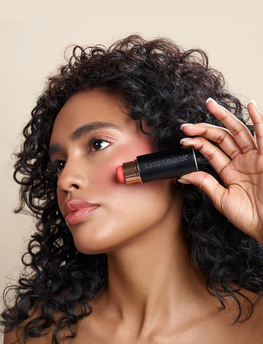 Youngblood Mineral Cosmetics - YB VividLuxe Creme Blush - bliv klar til date night - pomelo - 2