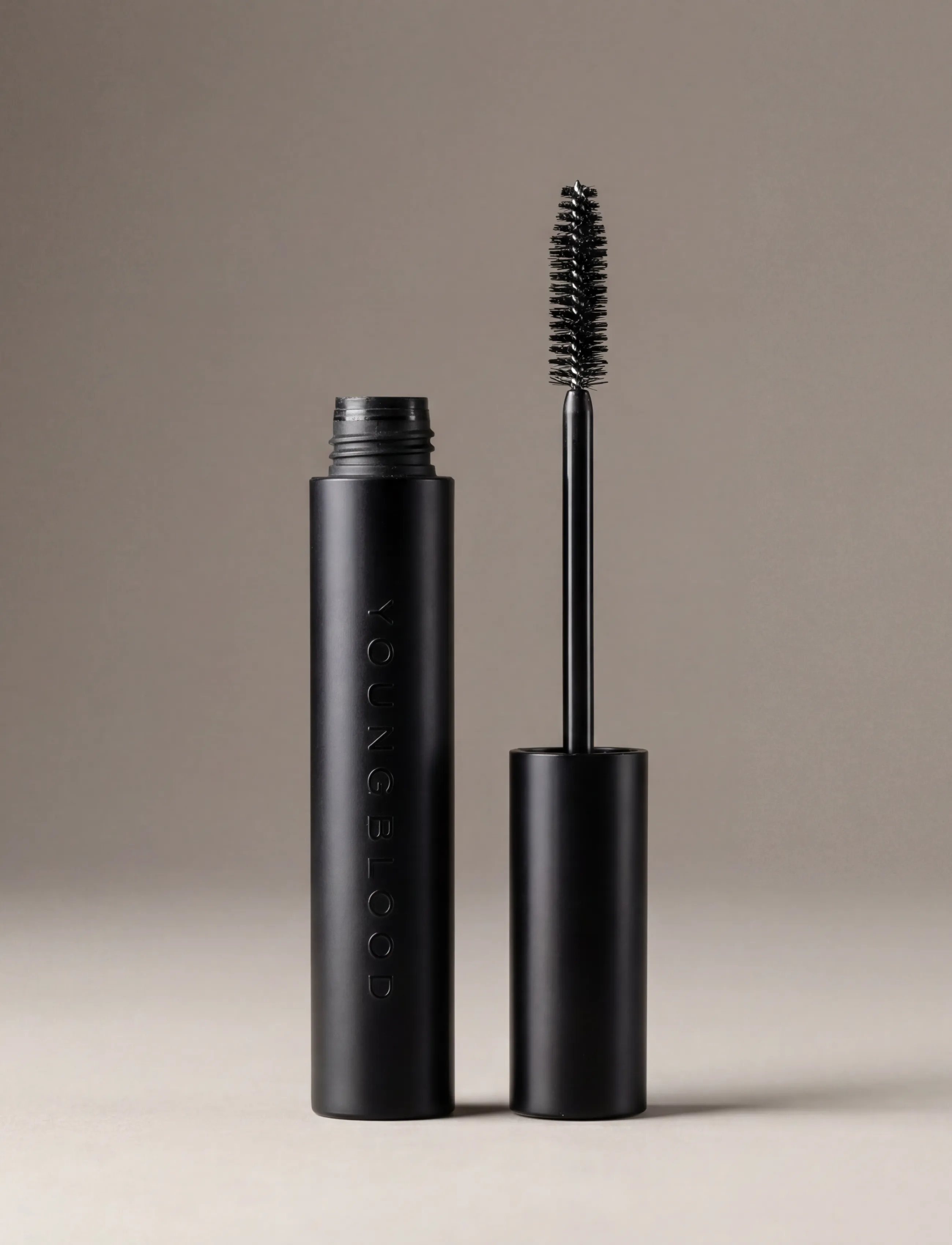Youngblood Mineral Cosmetics - YB EverLash™ Mineral lengthening Mascara - black - 0