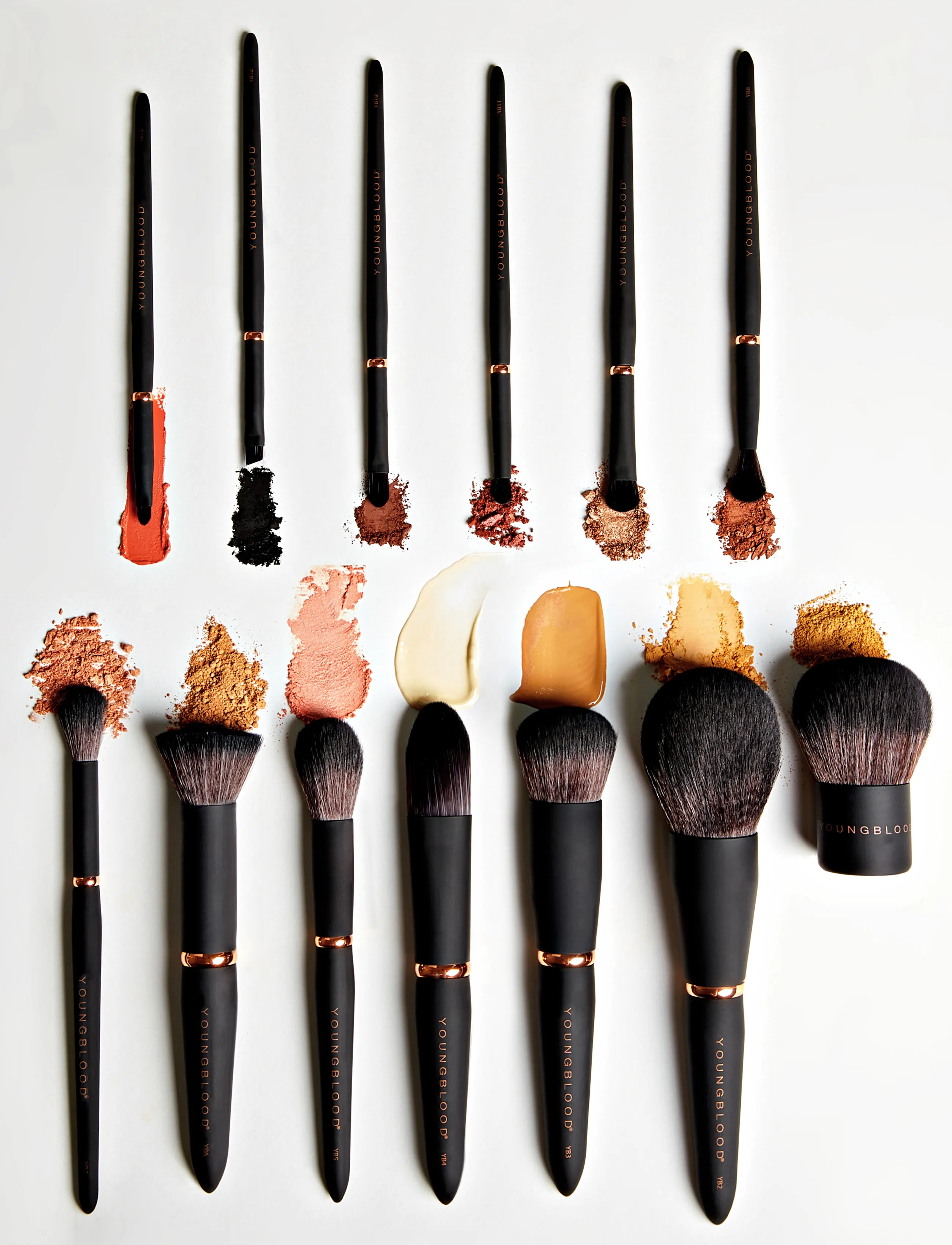 Youngblood Mineral Cosmetics - YB Liquid Buffing Brush - YB3 - smink - clear - 2