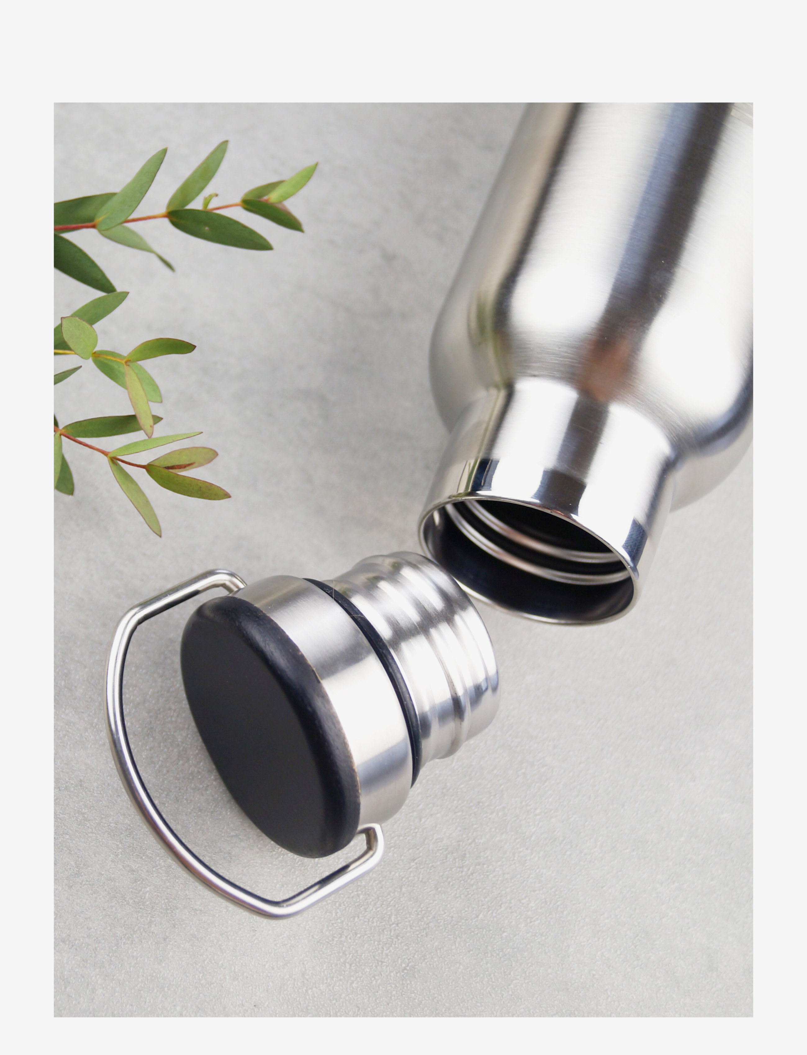 Yummii Yummii - Thermo Bottle (1000 ml) - Black bamboo lid - no colour - 2