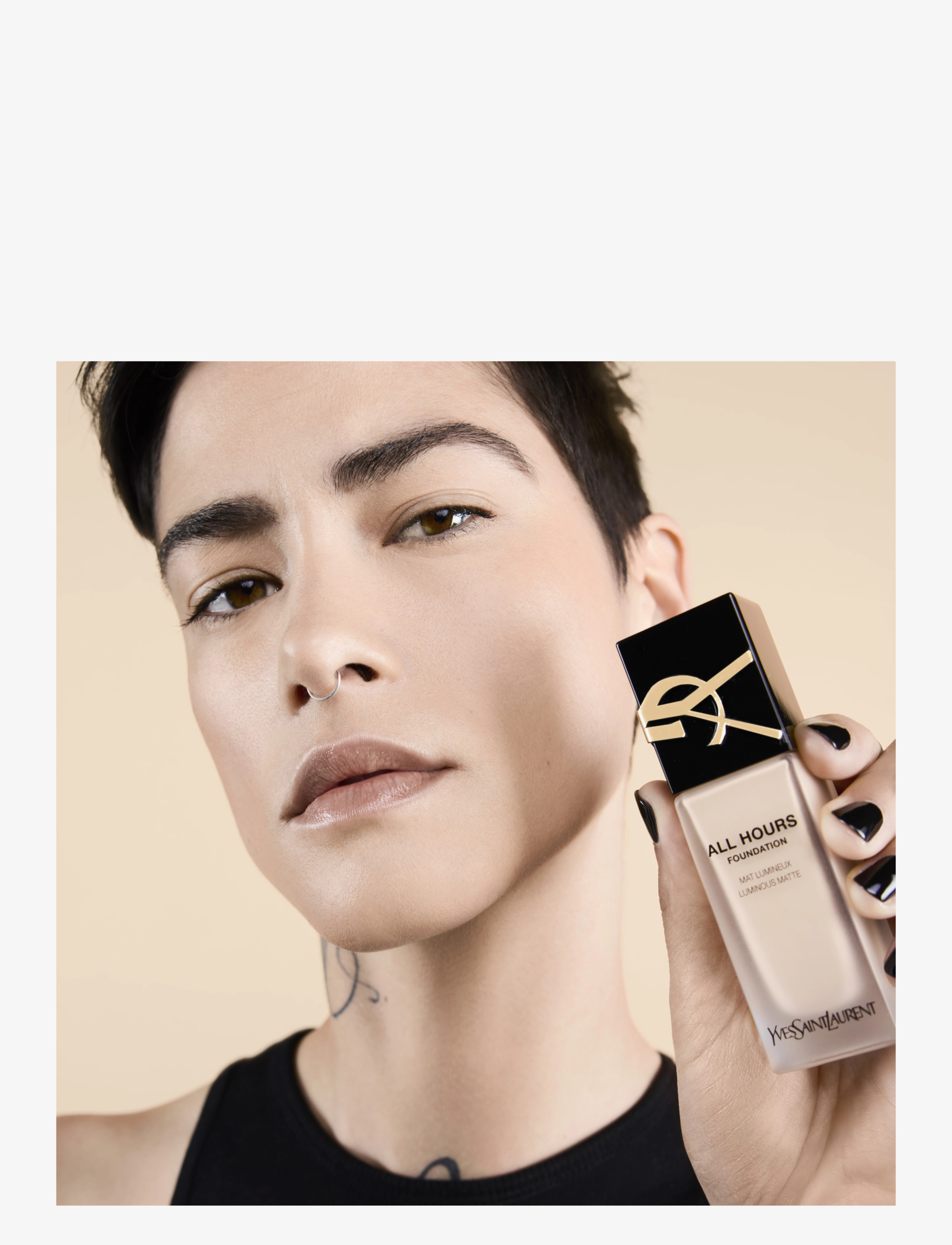 Yves Saint Laurent - Yves Saint Laurent All Hours Foundation LC3 - meikit - light lc3 - 1