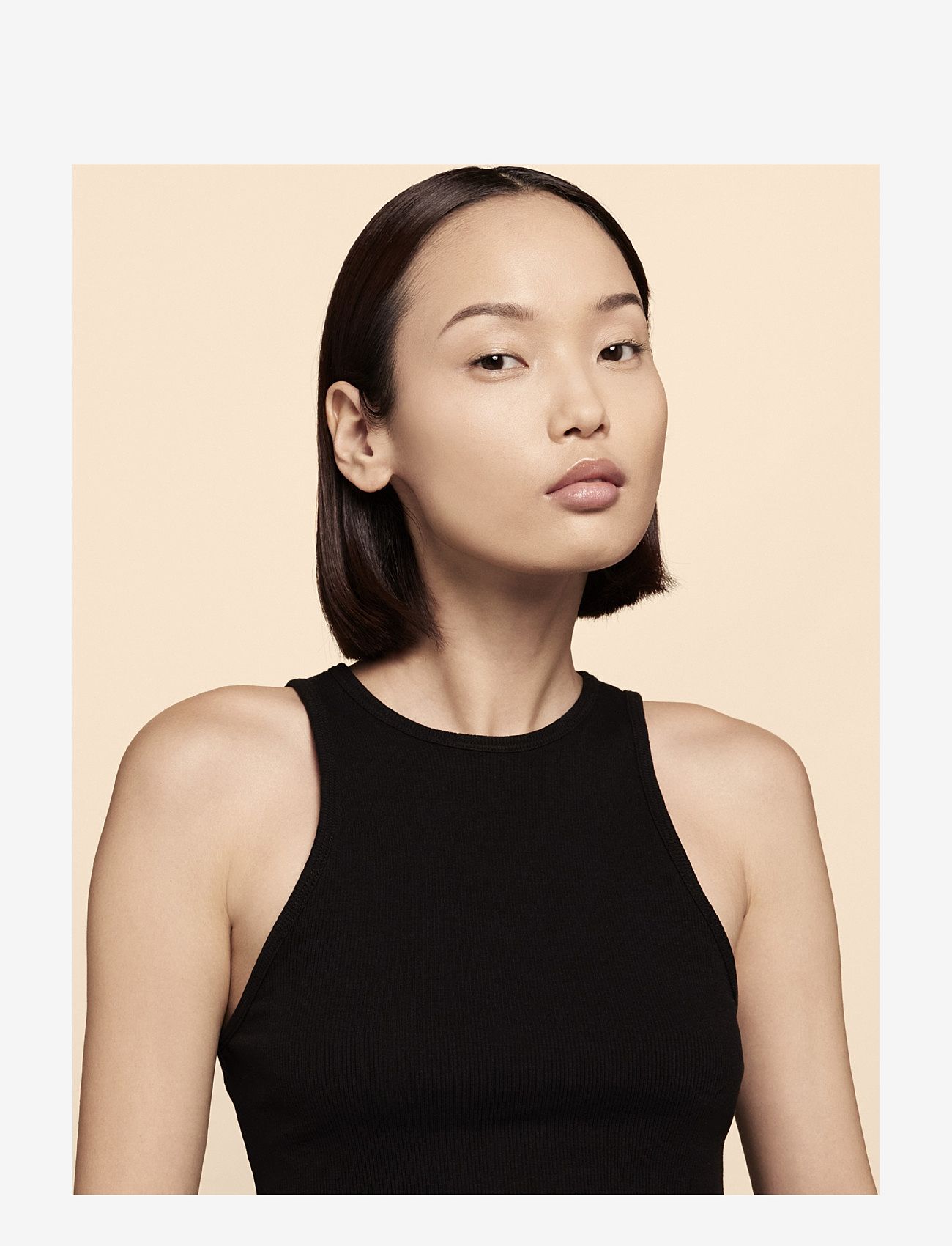 Yves Saint Laurent - Yves Saint Laurent All Hours Foundation MN4 - smink - medium mn4 - 1