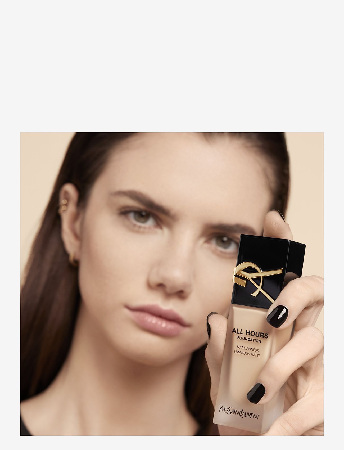 Yves Saint Laurent - Yves Saint Laurent All Hours Foundation MN7 - makeup - medium mn7 - 1