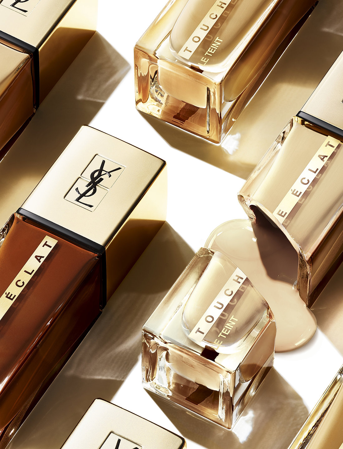 Yves Saint Laurent - Touche Ecla Le Teint BR75 - smink - br75 - 4