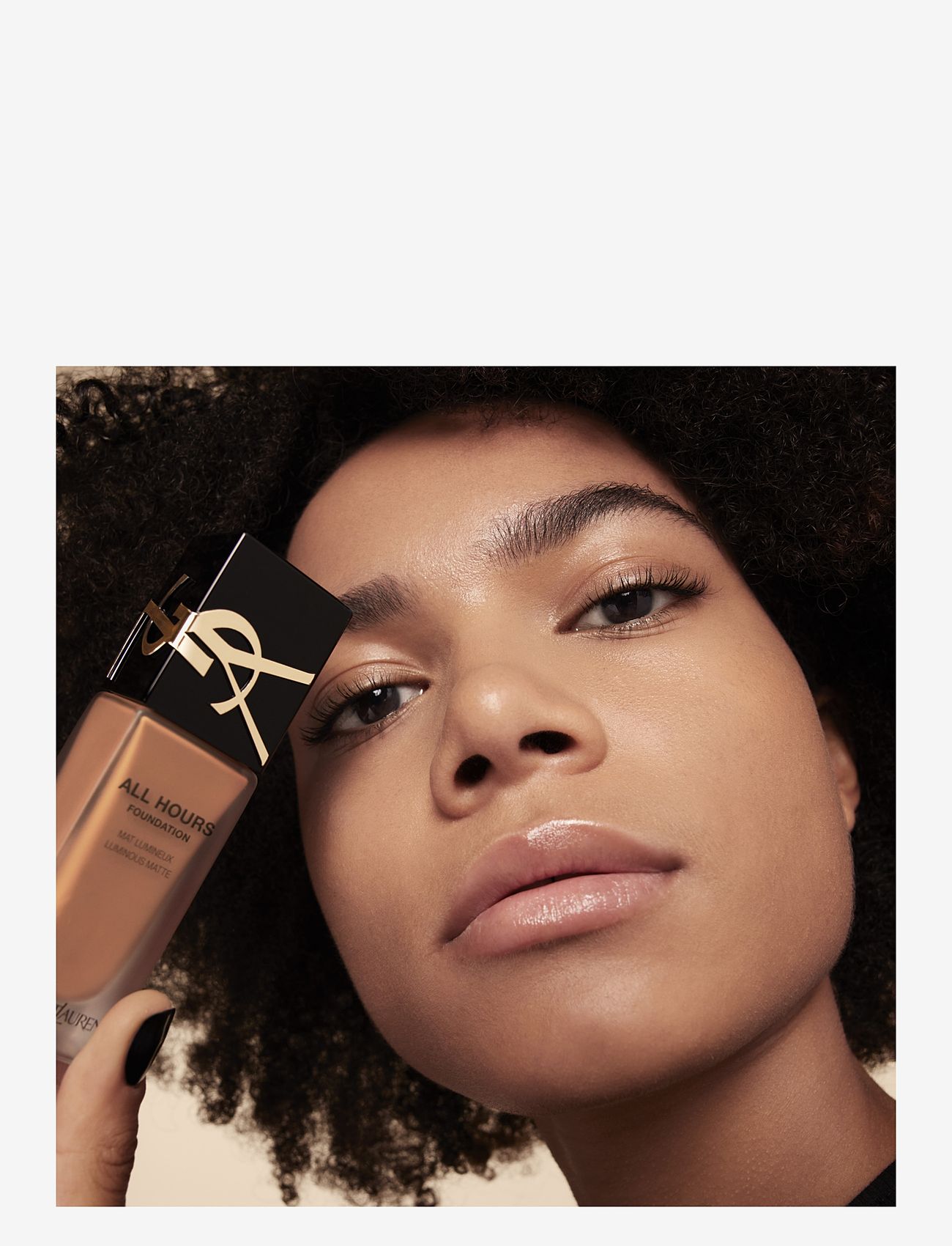 Yves Saint Laurent - Yves Saint Laurent All Hours Foundation MN9 - makeup - medium mn9 - 1