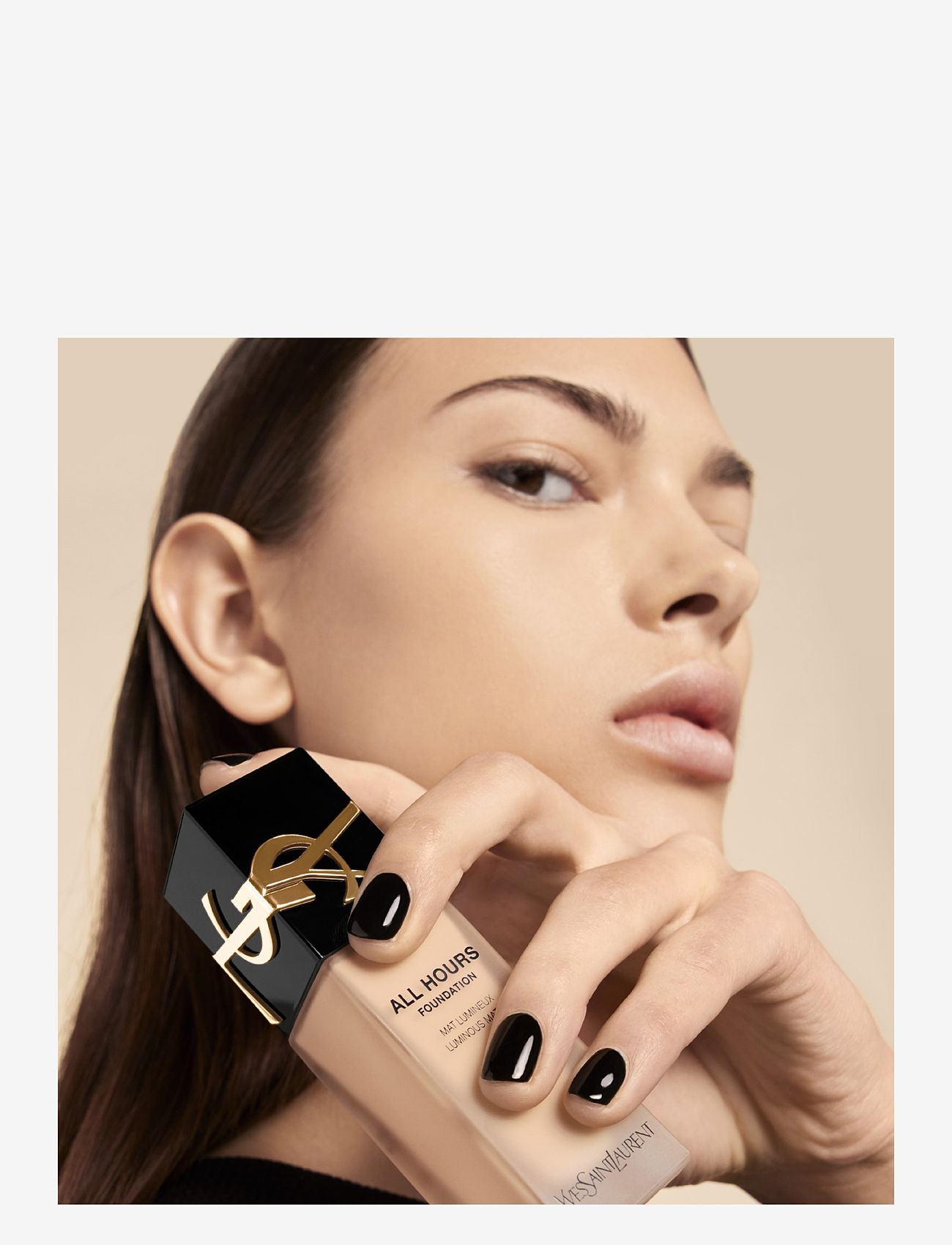 Yves Saint Laurent - Yves Saint Laurent All Hours Foundation MW2 - makeup - medium mw2 - 1