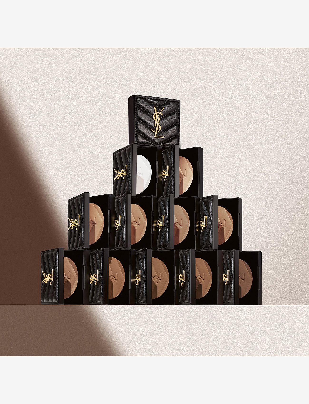 Yves Saint Laurent - YSL ALL HOURS HYPER FINISH POWDER TRANSLUCENT 11 - meikit - clear - 4