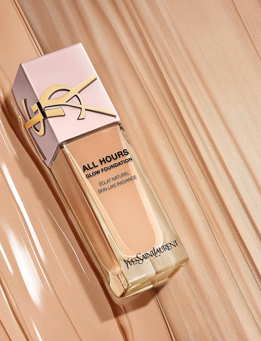 Yves Saint Laurent - YSL All Hours Glow Foundation - makeup - ln1 - 3
