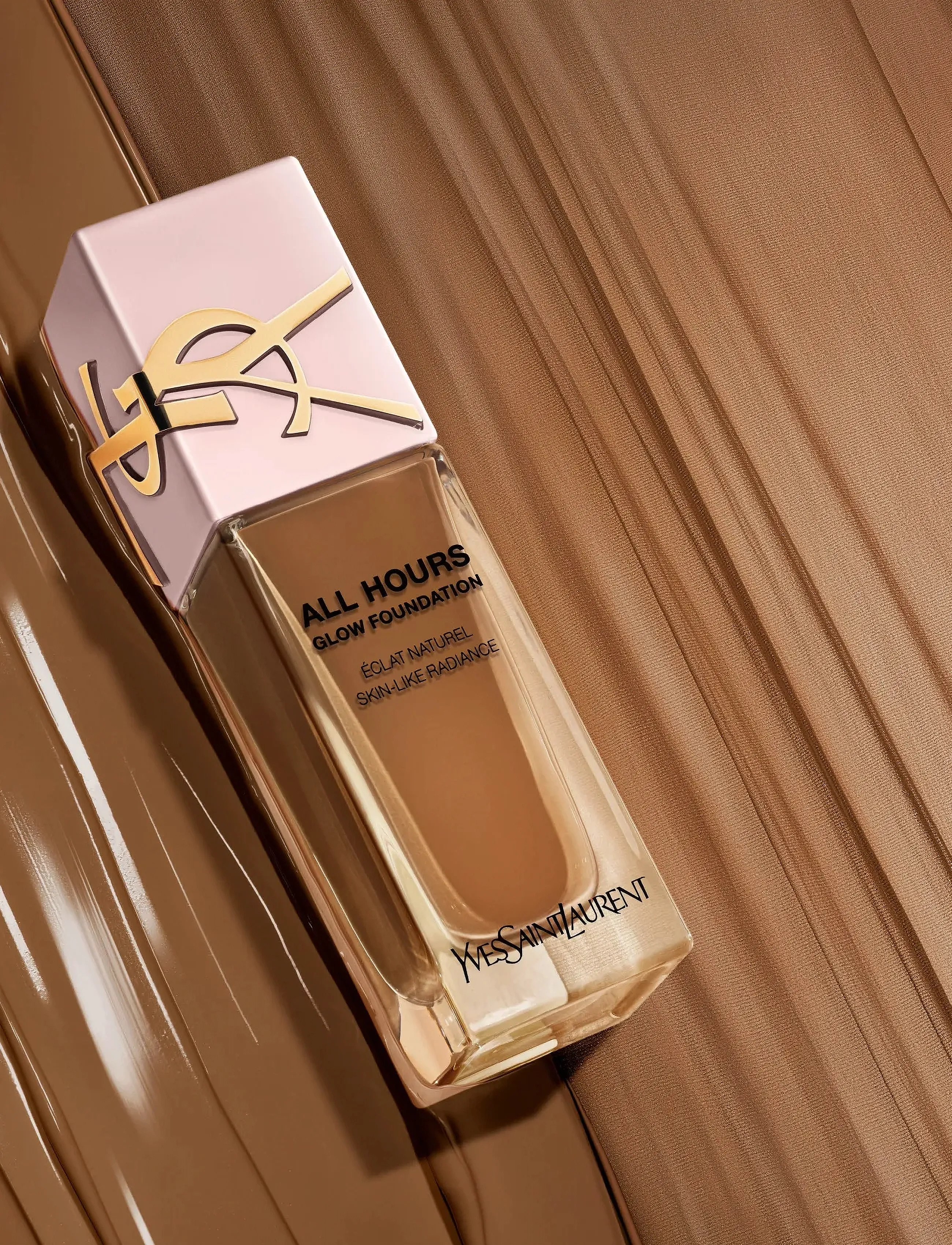 Yves Saint Laurent - YSL All Hours Glow Foundation - smink - dn5 - 3