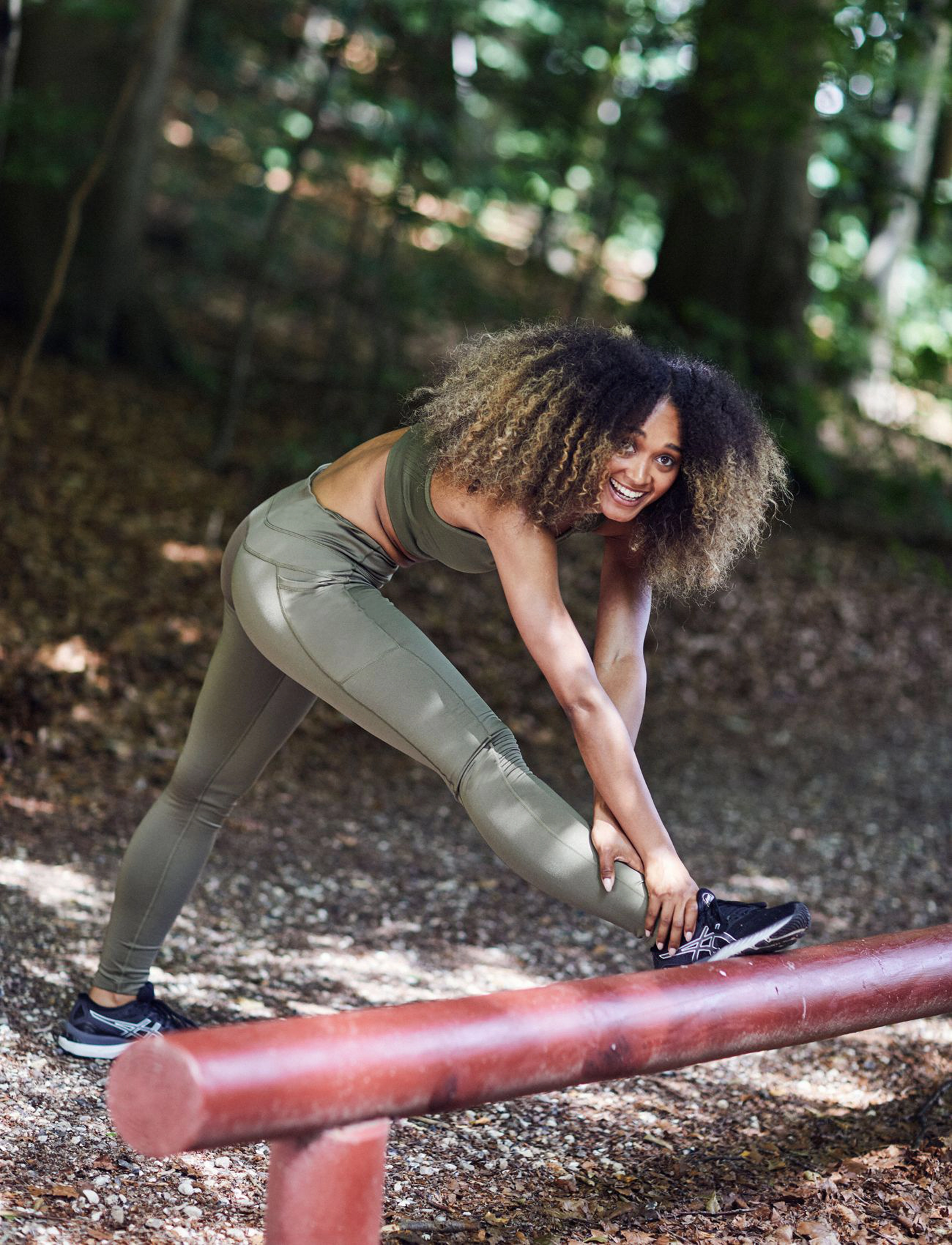 ZEBDIA - Sports Bra - låg support - army - 3