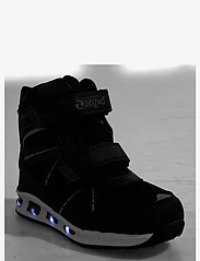 ZigZag - Taier Kids WP Boot W/lights - høje sneakers - black - 5