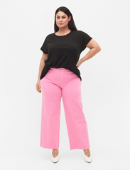 Zizzi - JSELINA, FLARE WIDE JEANS - brede jeans - pink - 4