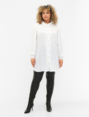 Zizzi - MSARALY, L/S, LONG SHIRT - langærmede skjorter - white - 3