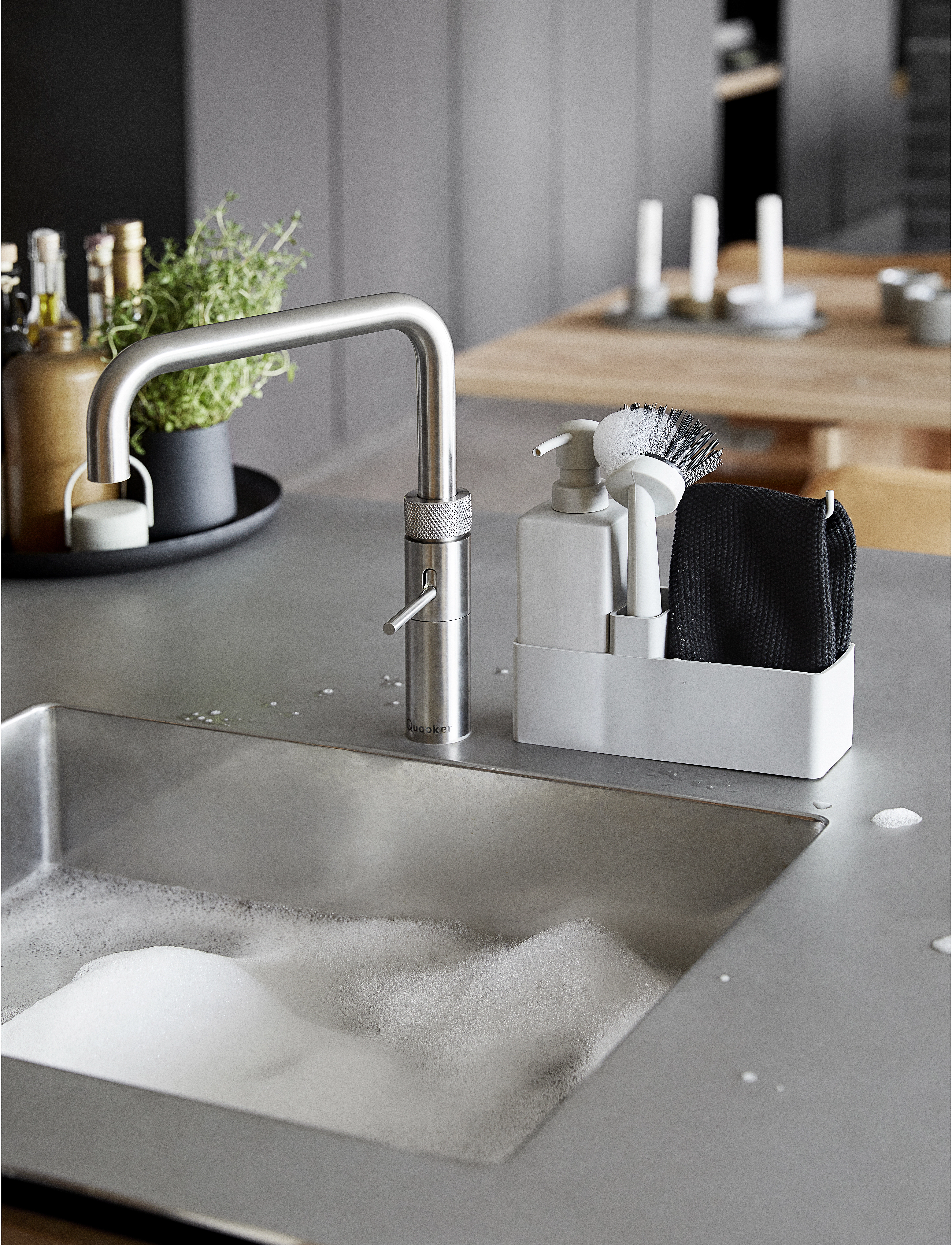 Zone Denmark Opvaskesæt M. Karklud, 19X 6X 20.5 cm, Grey, Opvask > Klude Og Opvaskebørste, Unisex