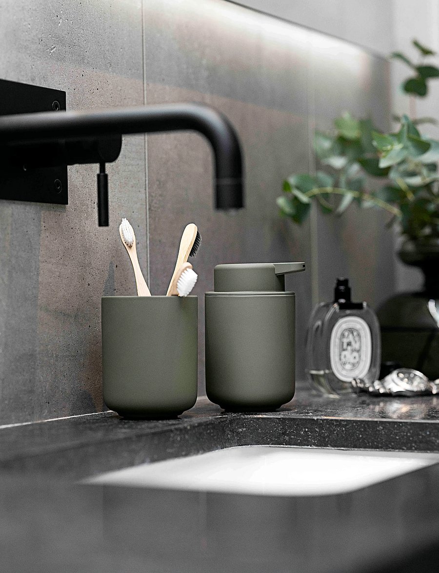 Zone Denmark - Soapdispenser Ume - seifenspender & seifenschalen - olive green - 0