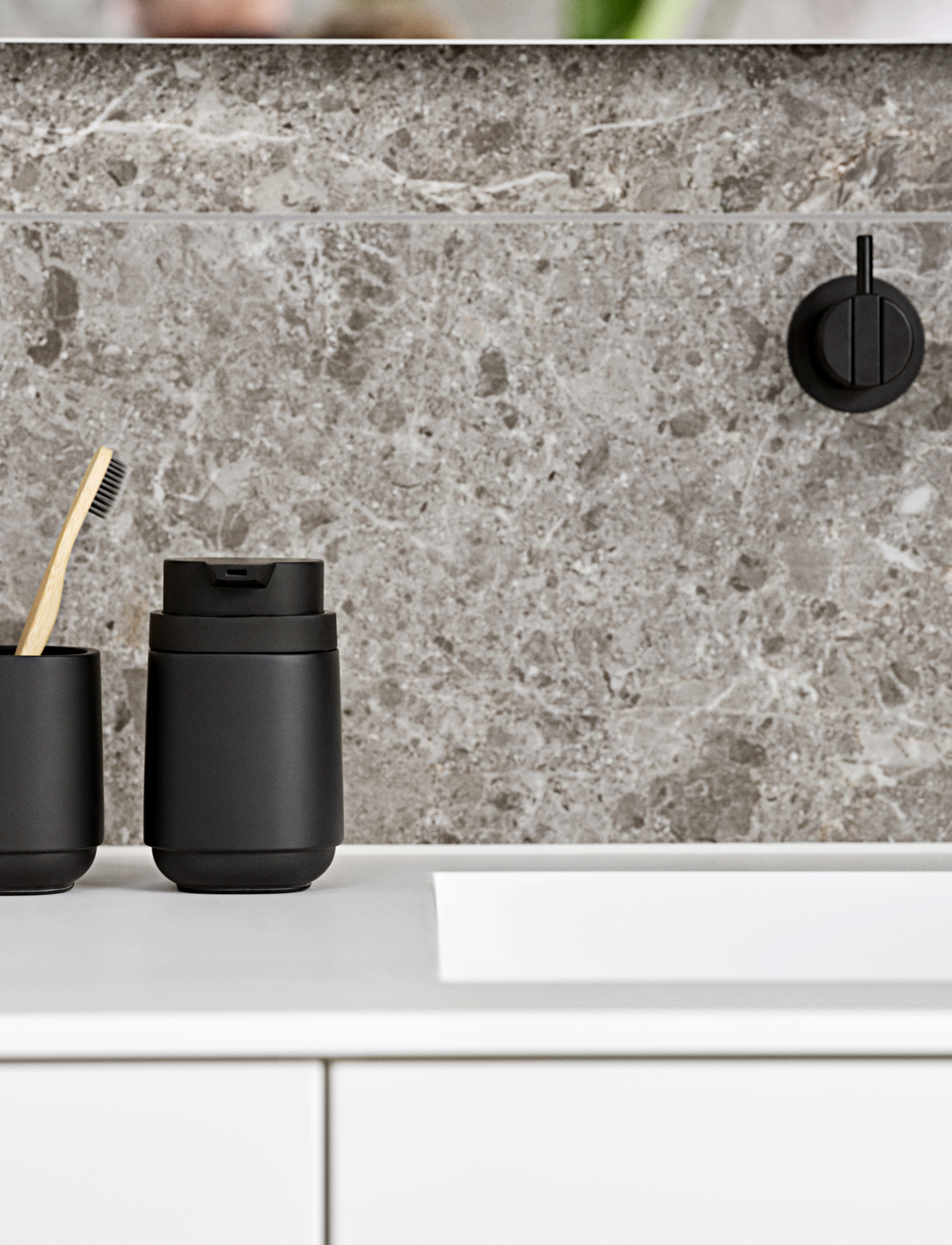 Zone Denmark Tandbørstekrus Time, 8X8X9.5 cm, Bathroom Interior, Schwarz - Toothbrush Holder, Homeware