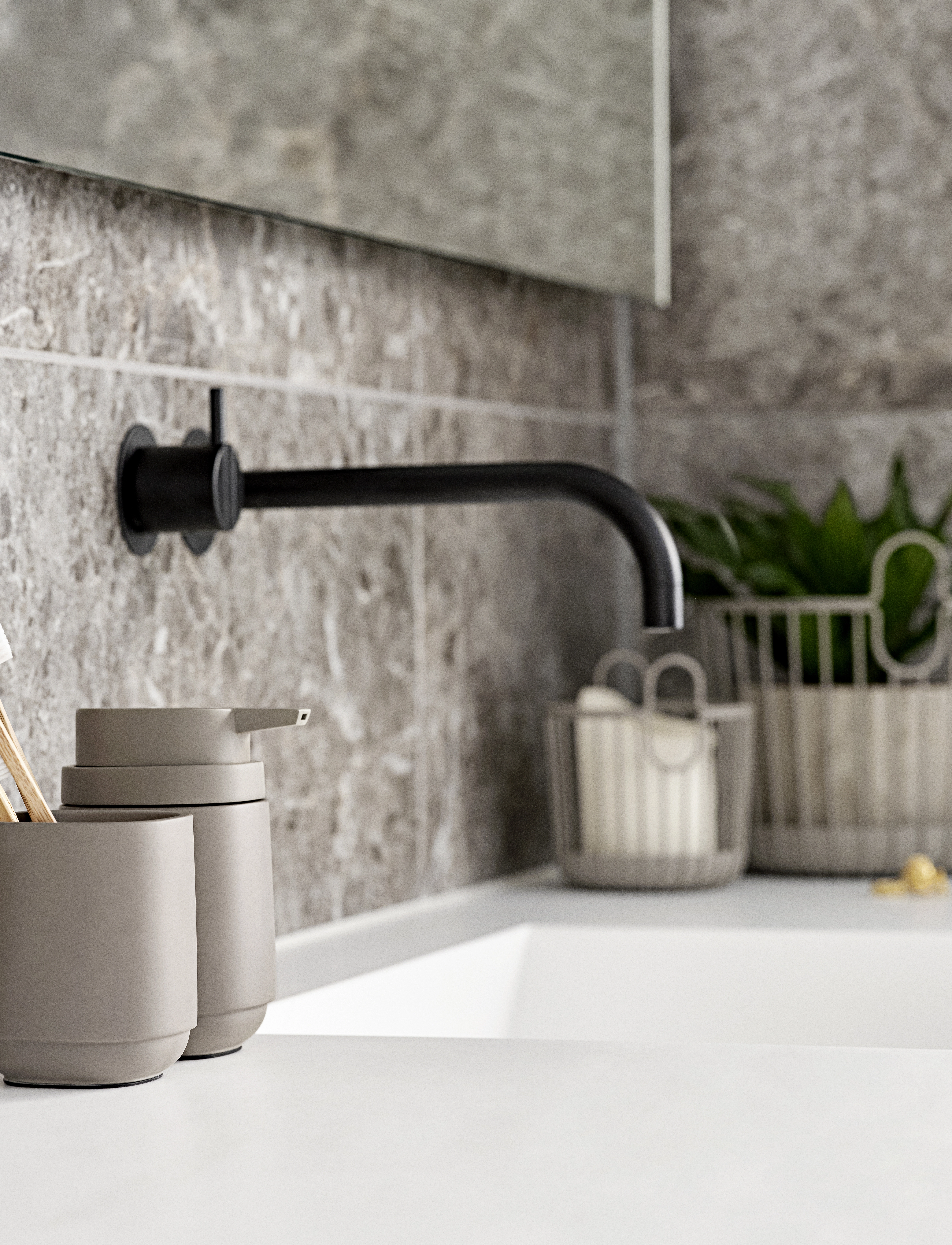 Zone Denmark - Soap dispenser Time - soap dispensers & dishes - concrete - 2