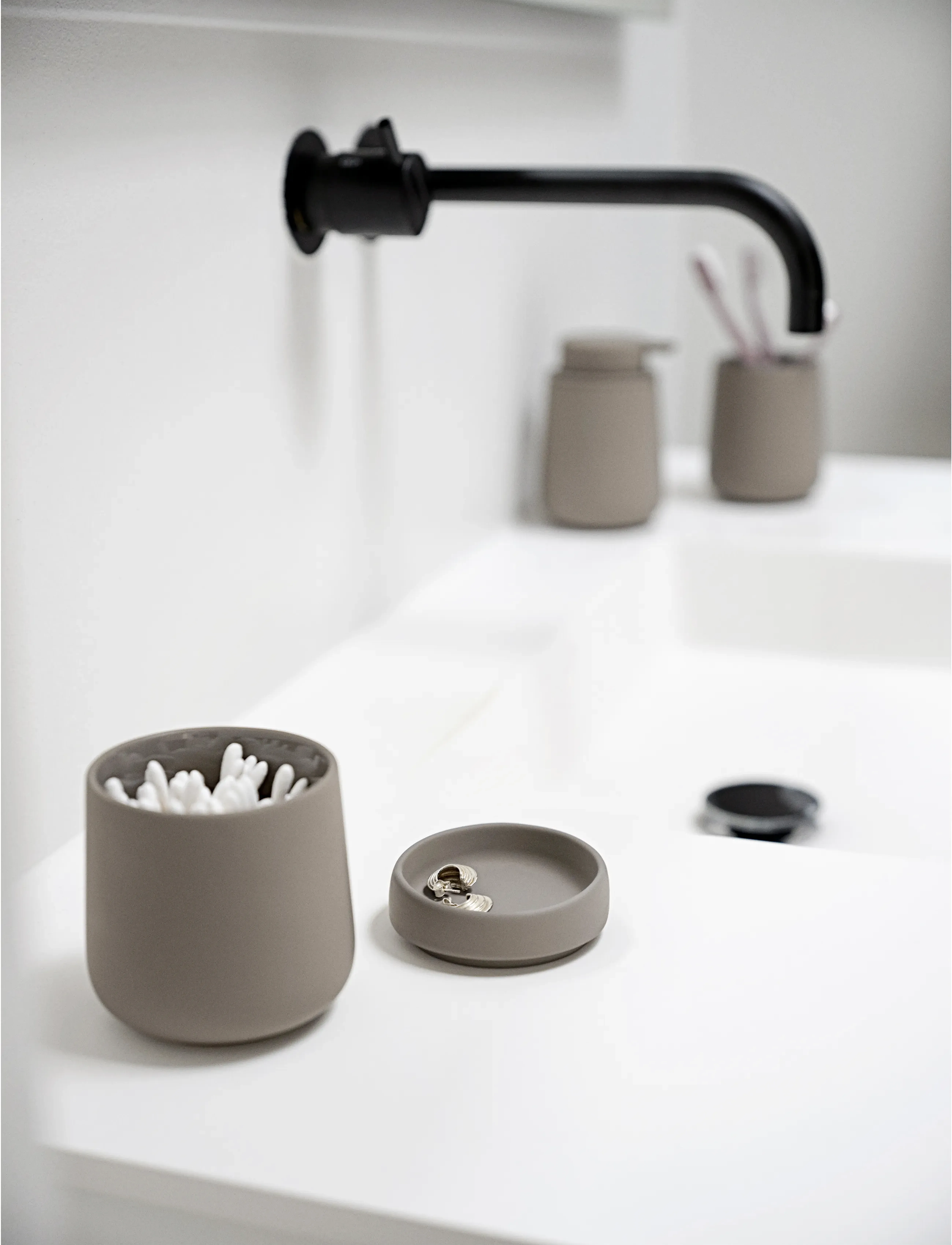 Zone Denmark Krukke Med Låg Nova One, 290 ml, Bathroom Interior, Braun - Toothbrush Holder, Homeware