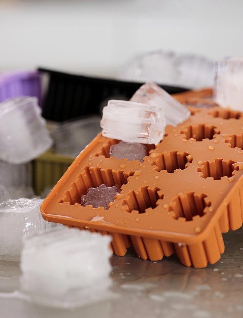 Zone Denmark - Ice cube tray Singles - die niedrigsten preise - black - 2