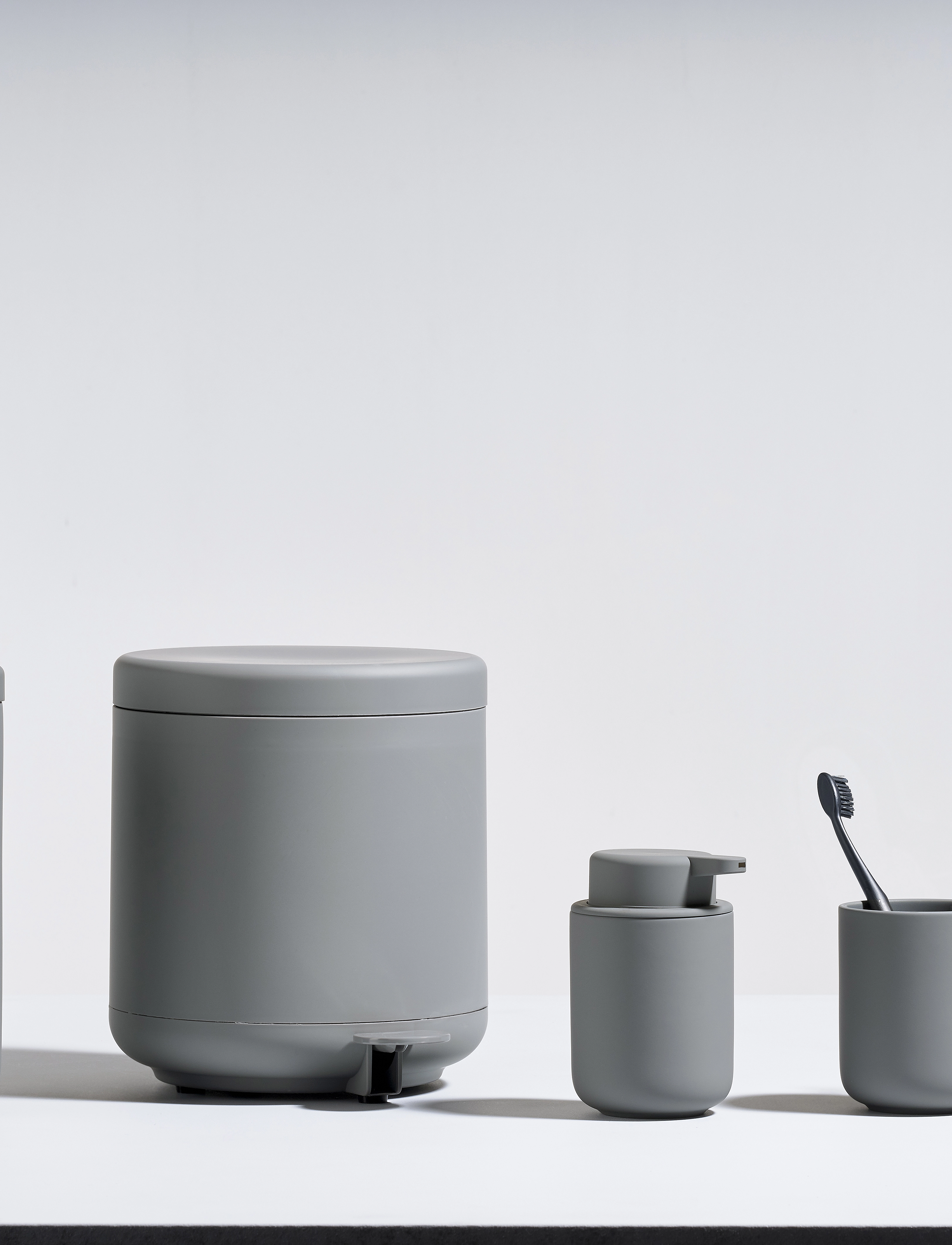 Zone Denmark Sæbedispenser Ume, 8.3X 83X 12.8 cm, Bathroom Interior, Grau - Soap Pumps & Cups, Homeware