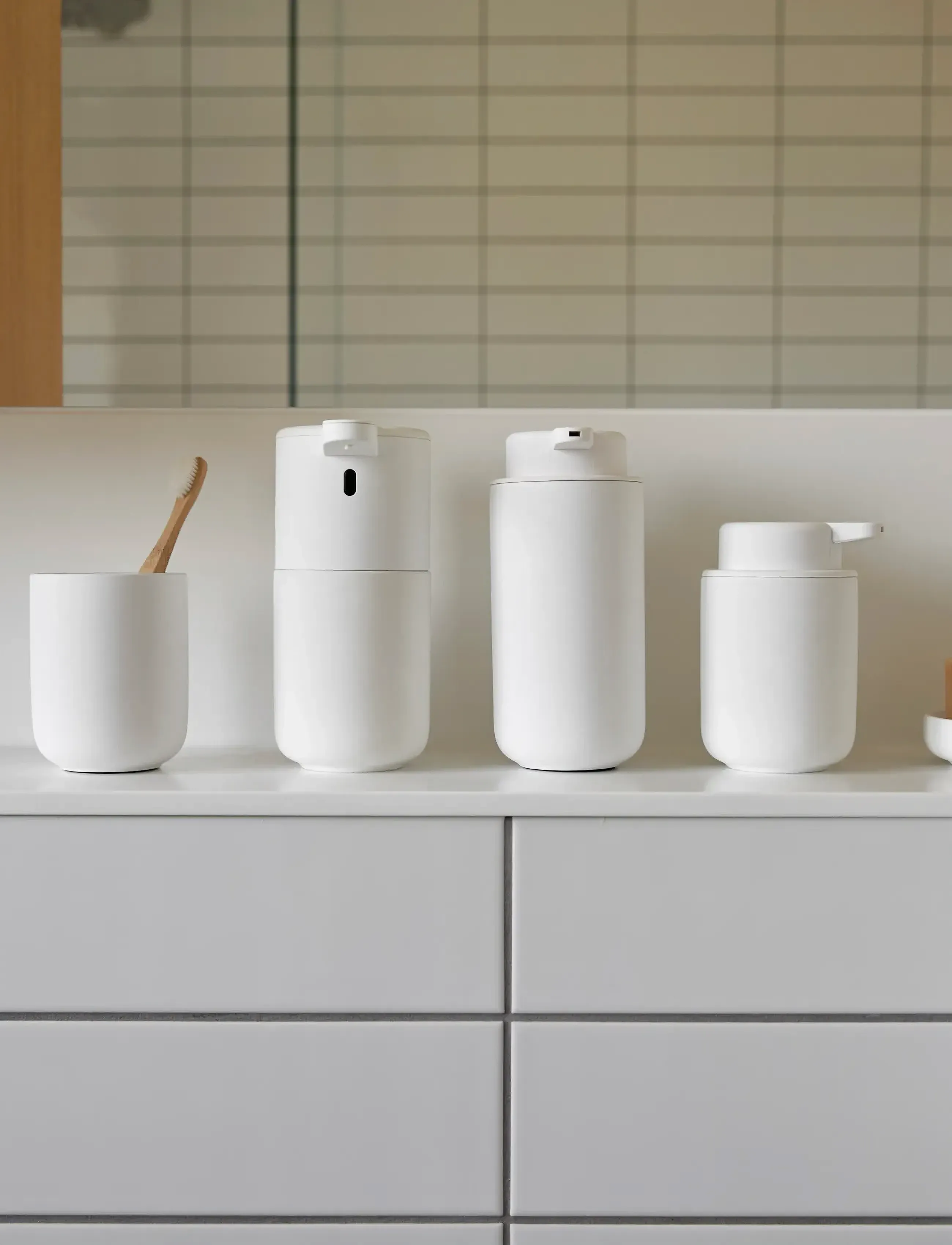 Zone Denmark Tandbørstekrus Ume, 8.3X 10.3 cm, Bathroom Interior, Weiß - Toothbrush Holder, Homeware