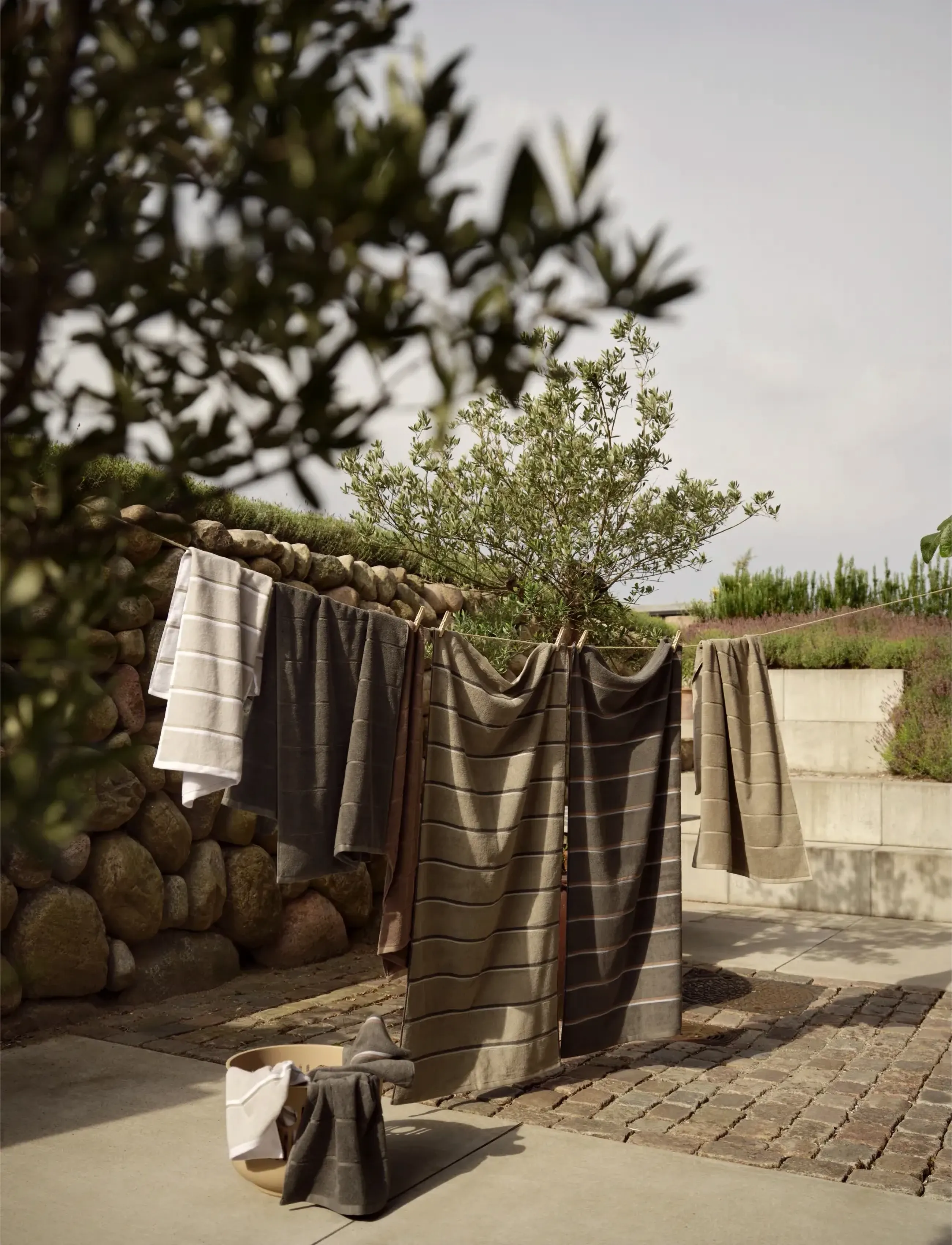 Zone Denmark Badehåndklæde Sauna 70X140 Eucalyptus/Olive Green/Soft Grey, 140X70X0.5 cm x 140, Towels & Bath Towels, Grün - Homeware