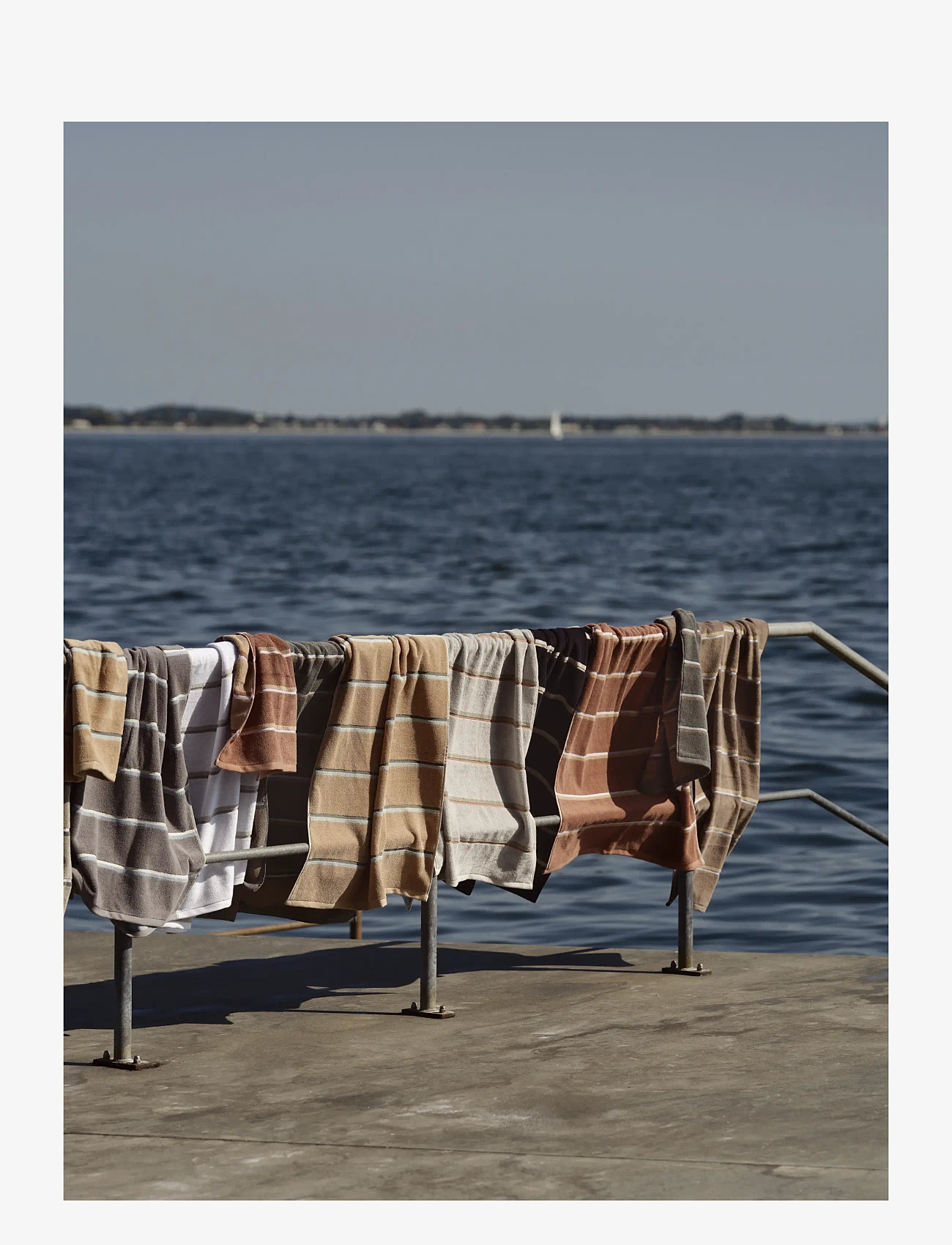 Zone Denmark - Bath towel Sauna 70x140 Terracotta/Camel/Lupine - bath towels - rÖd - 0
