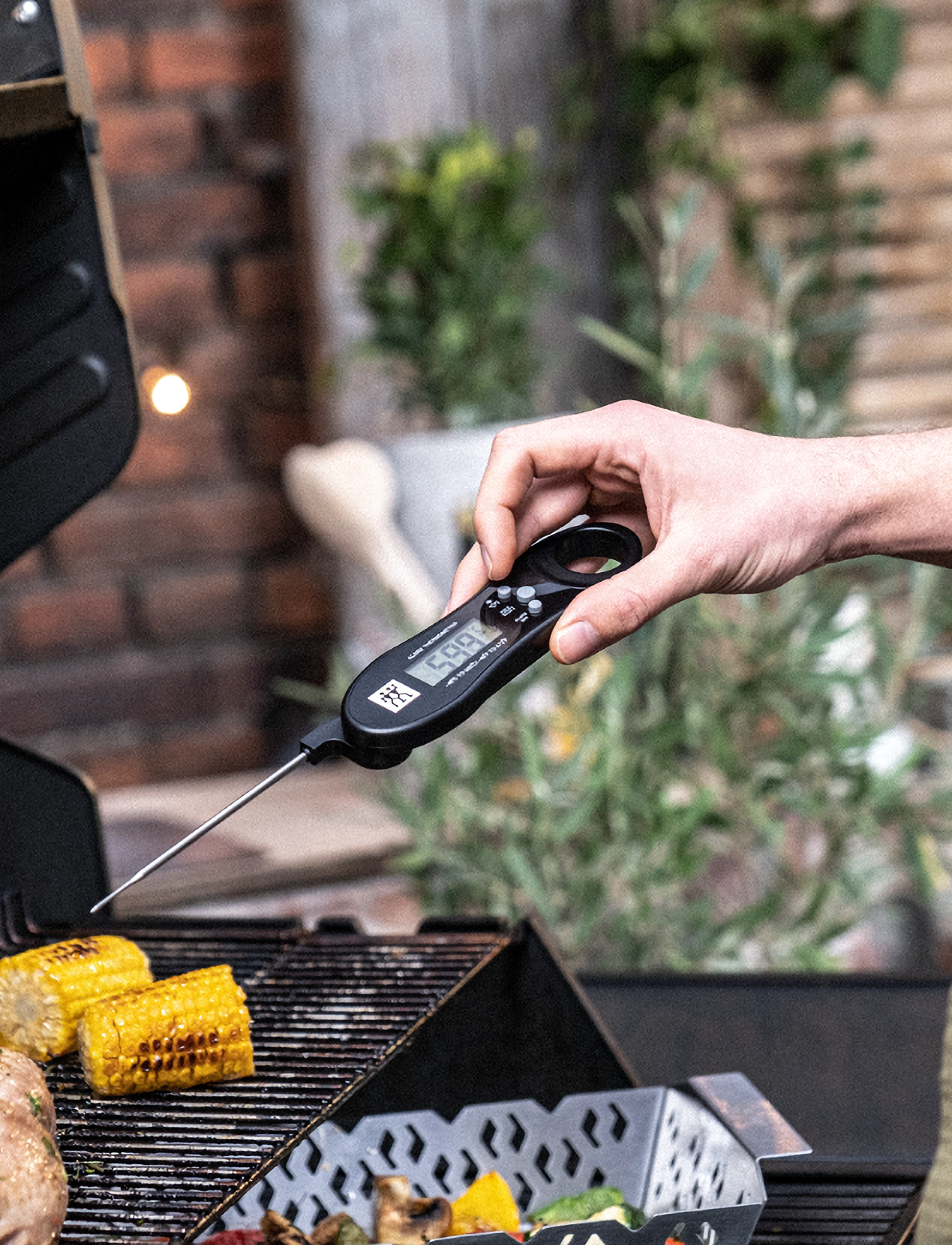 Zwilling - BBQ+ Digital thermometer, Black - black - 3