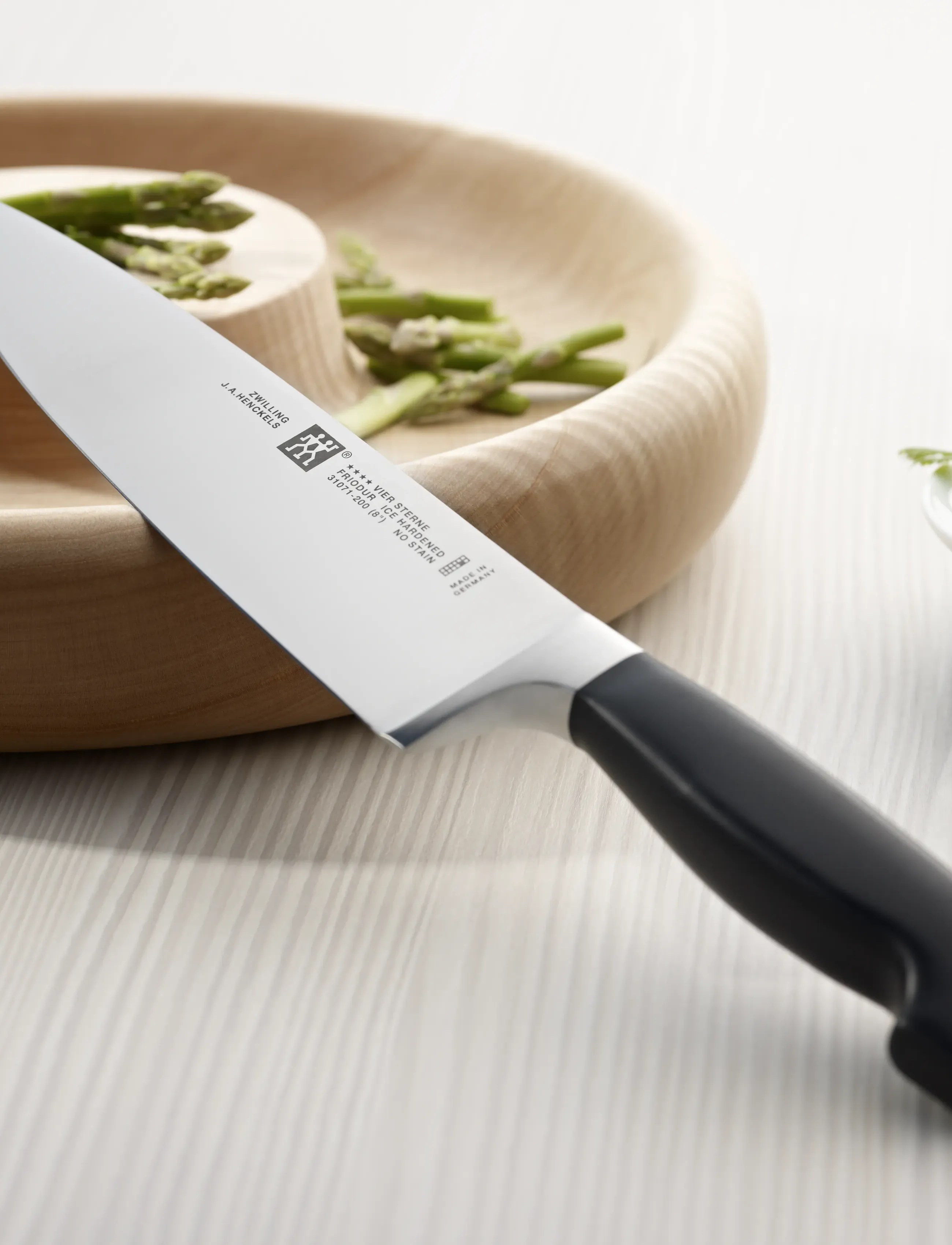 Zwilling - Kockkniv Four Star 20 cm - kockknivar - black - 4