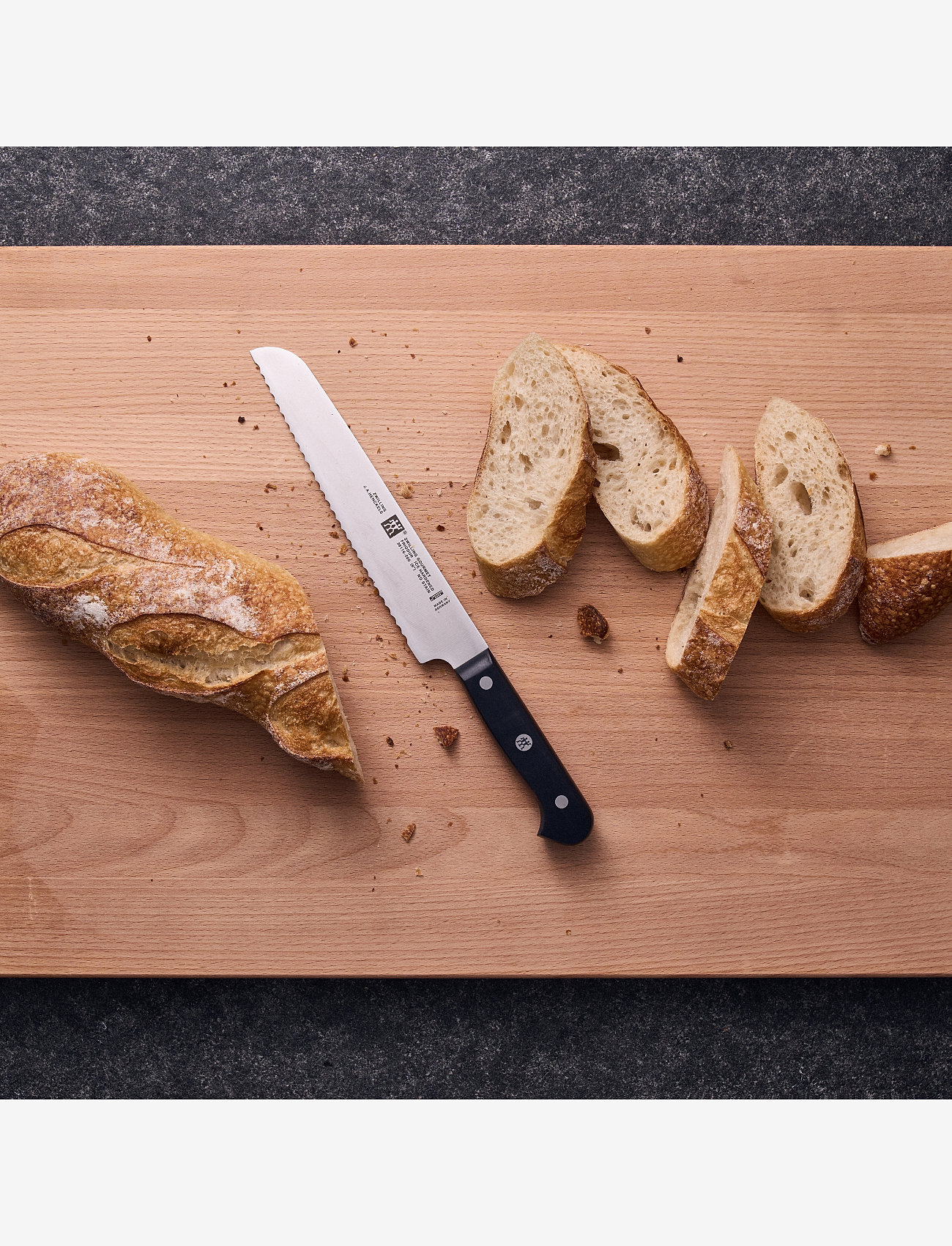 Zwilling - Bread knife - brotmesser - silver, black - 2