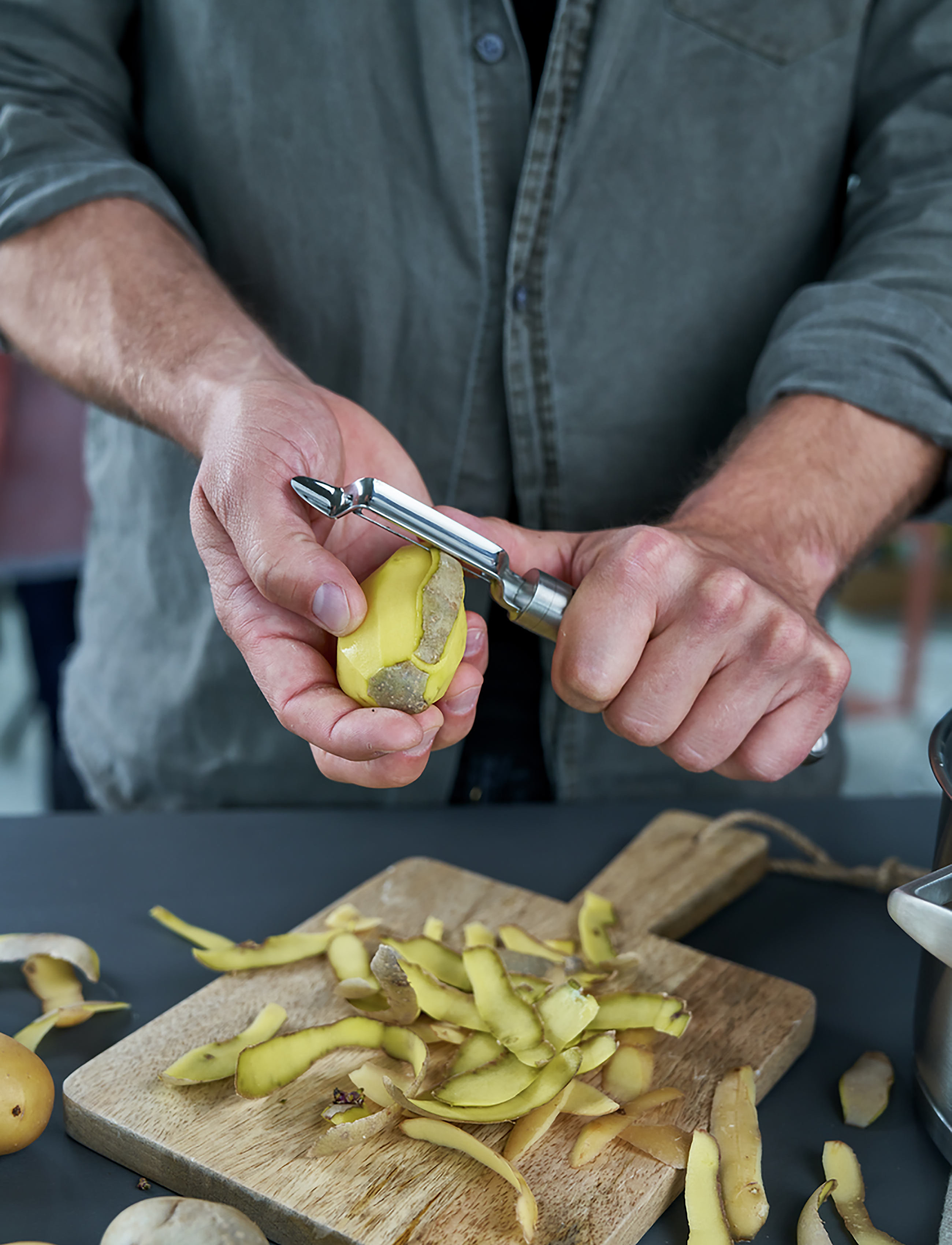 Zwilling - Swivel peeler - silver - 3